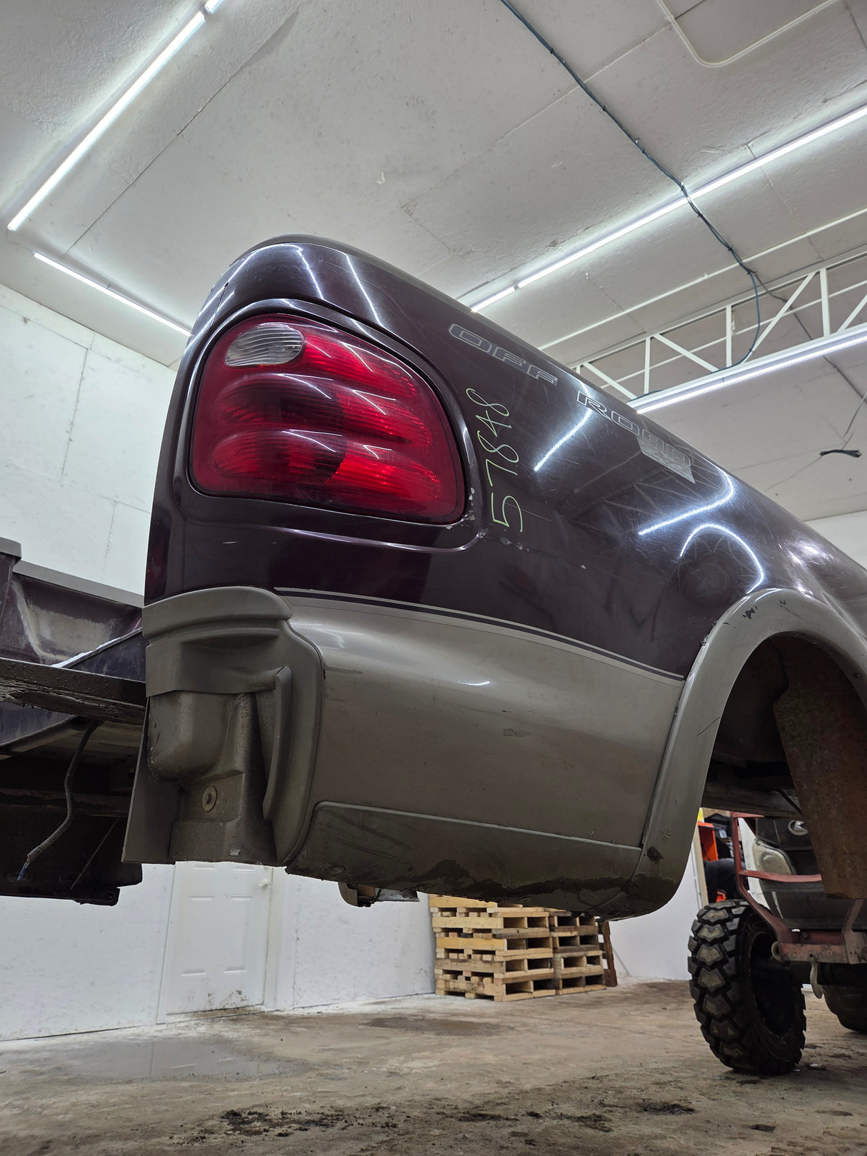 1997-2003 Ford F150 5' 6" Short Truck Bed