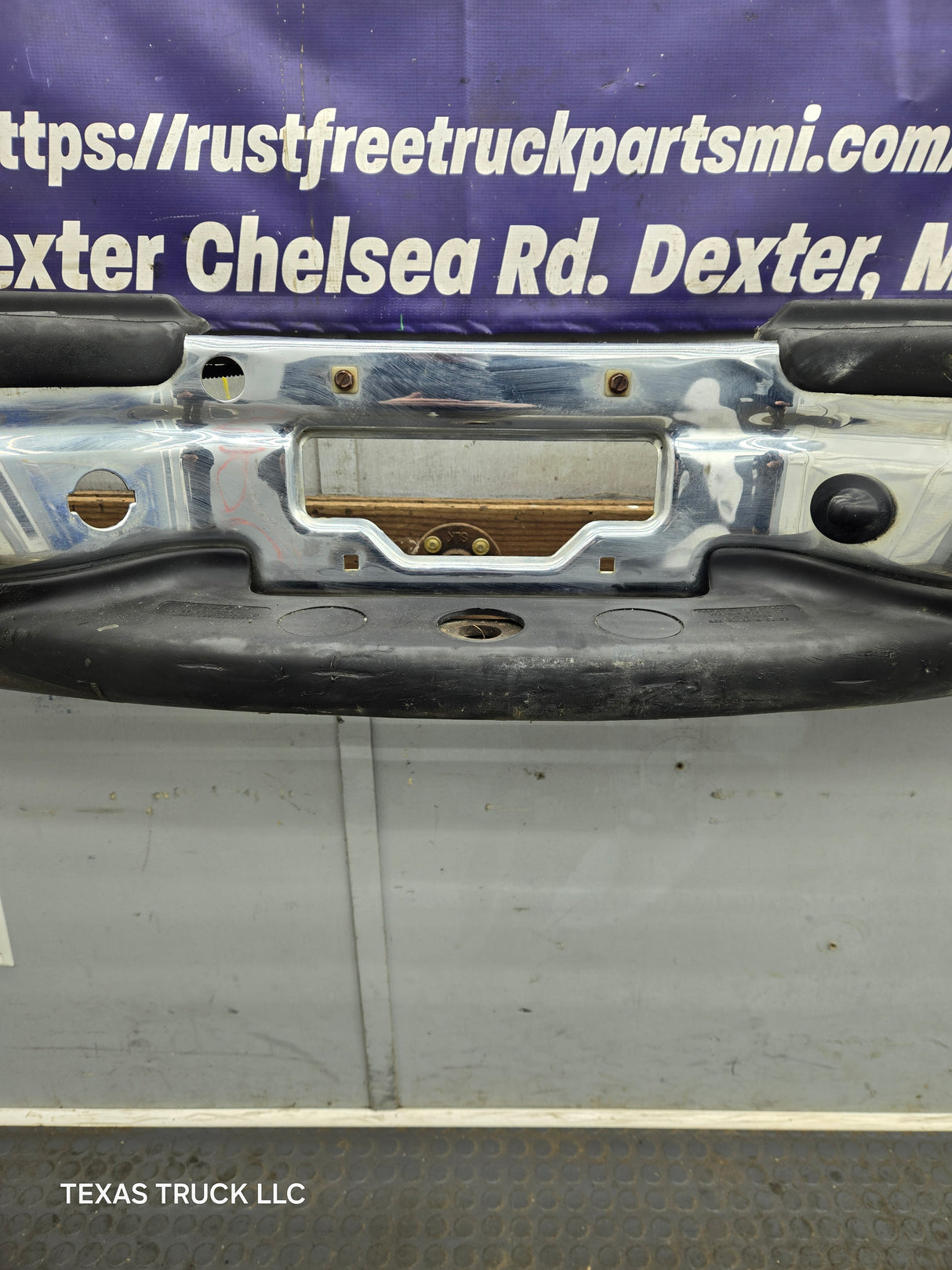 1999-2007 Ford Super Duty F250 F350 F450 F550 Rear Bumper