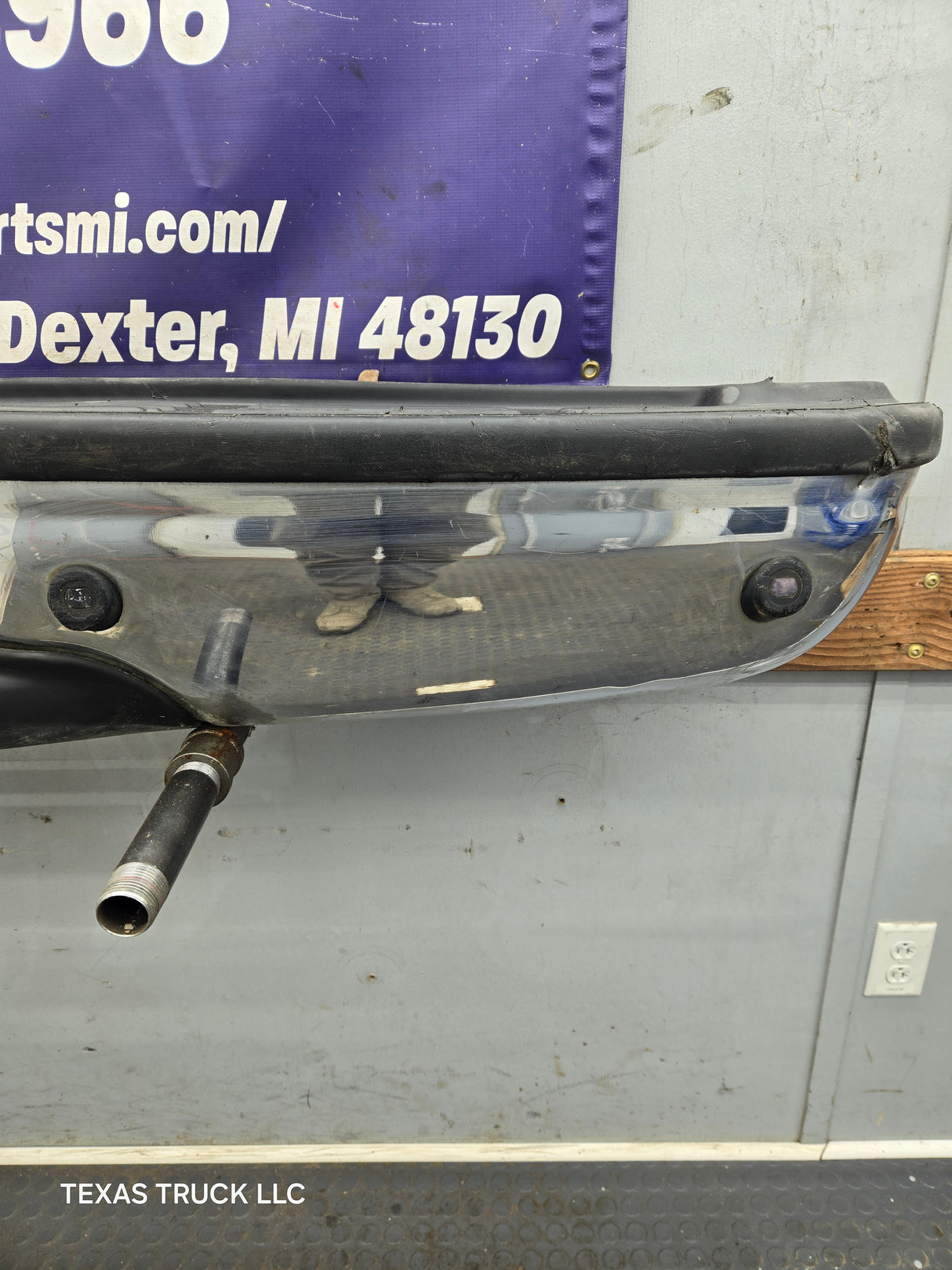 1999-2007 Ford Super Duty F250 F350 F450 F550 Rear Bumper