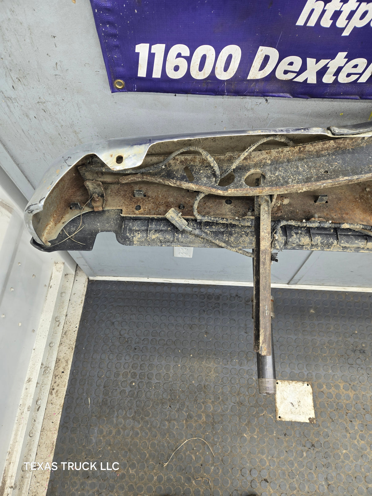 1999-2007 Ford Super Duty F250 F350 F450 F550 Rear Bumper