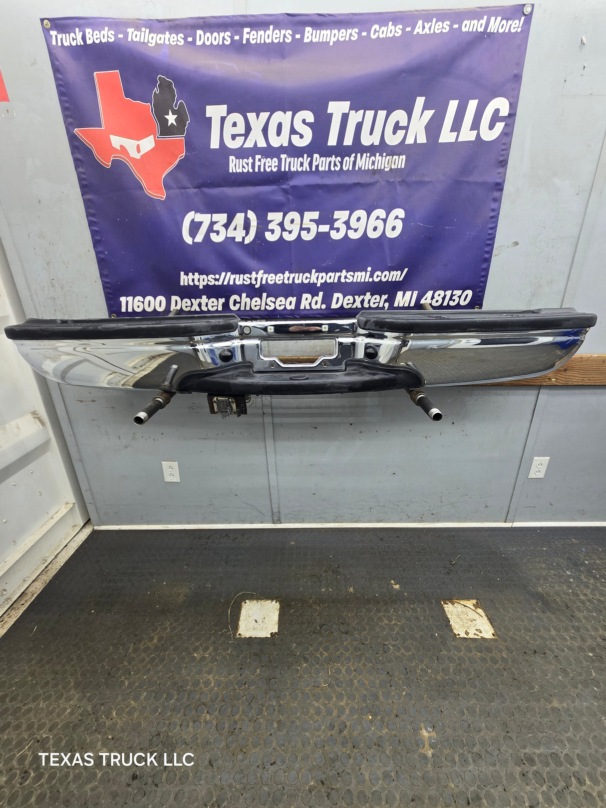 1999-2007 Ford Super Duty F250 F350 F450 F550 Rear Bumper