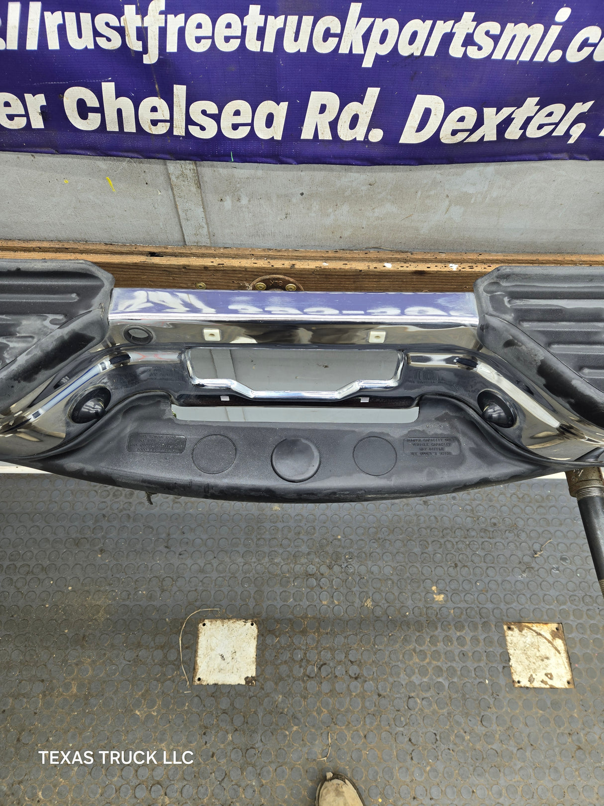 1999-2007 Ford Super Duty F250 F350 F450 F550 Rear Bumper