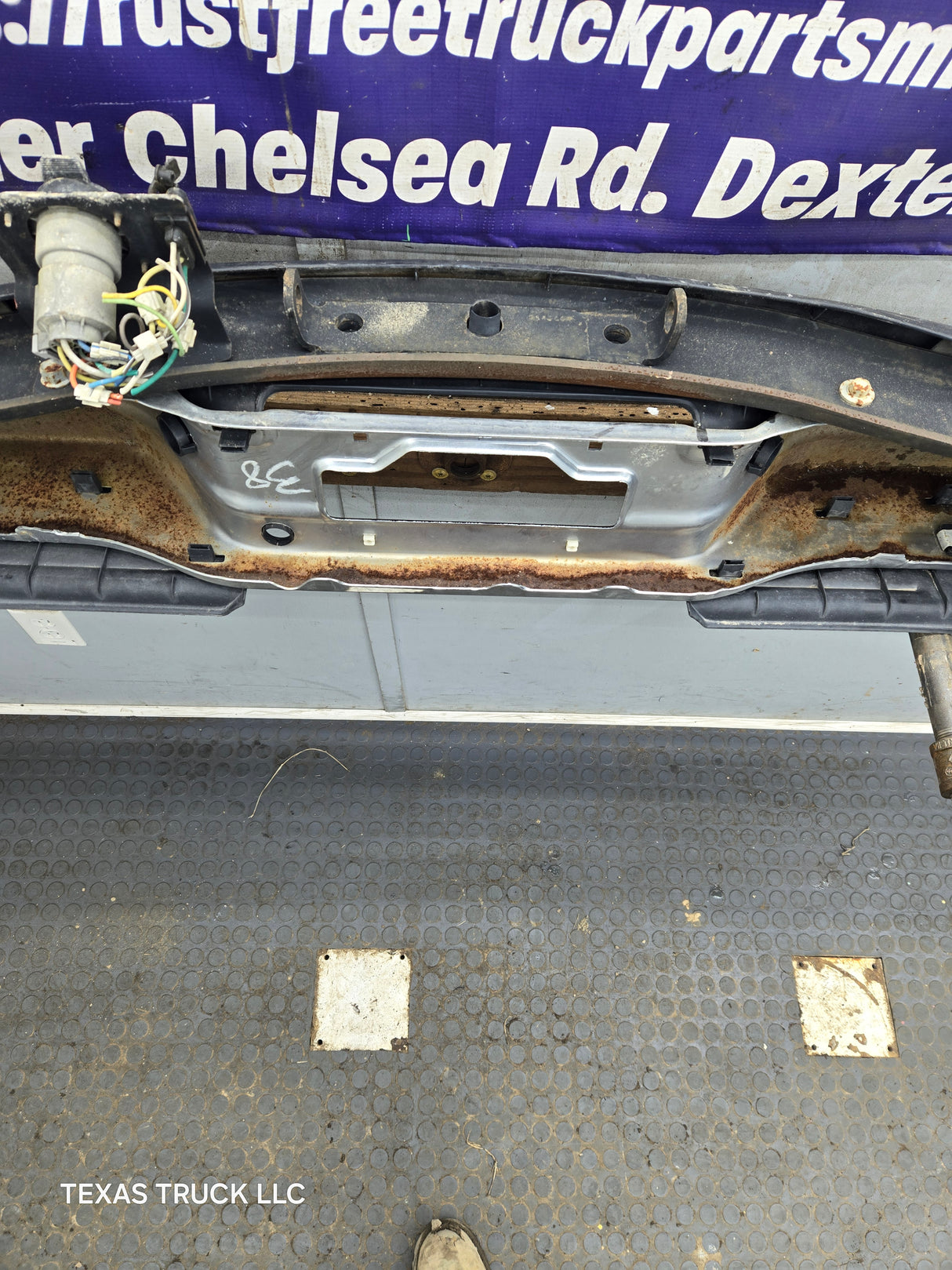 1999-2007 Ford Super Duty F250 F350 F450 F550 Rear Bumper