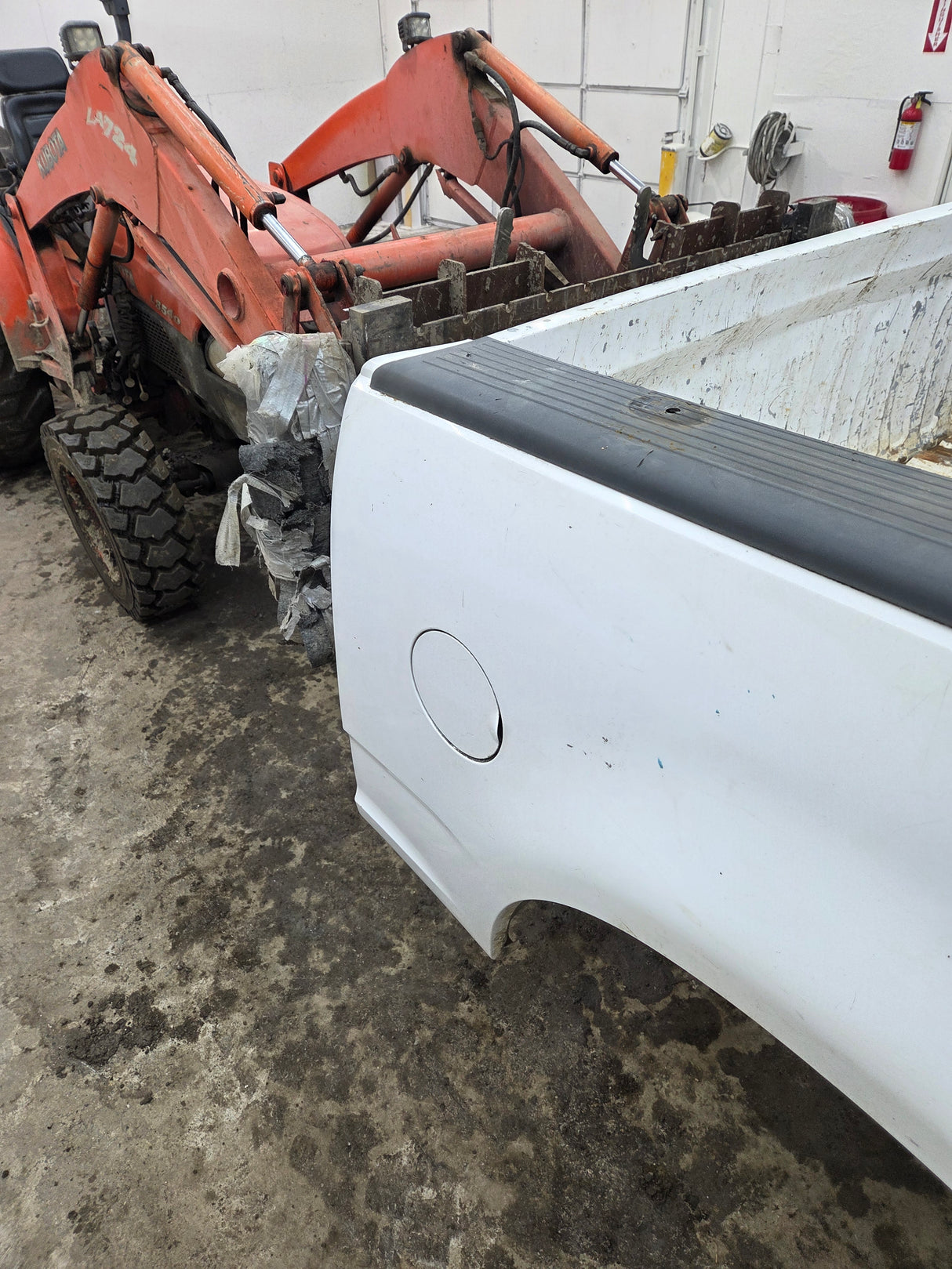 1997-2003 Ford F150 5' 6" Short Truck Bed