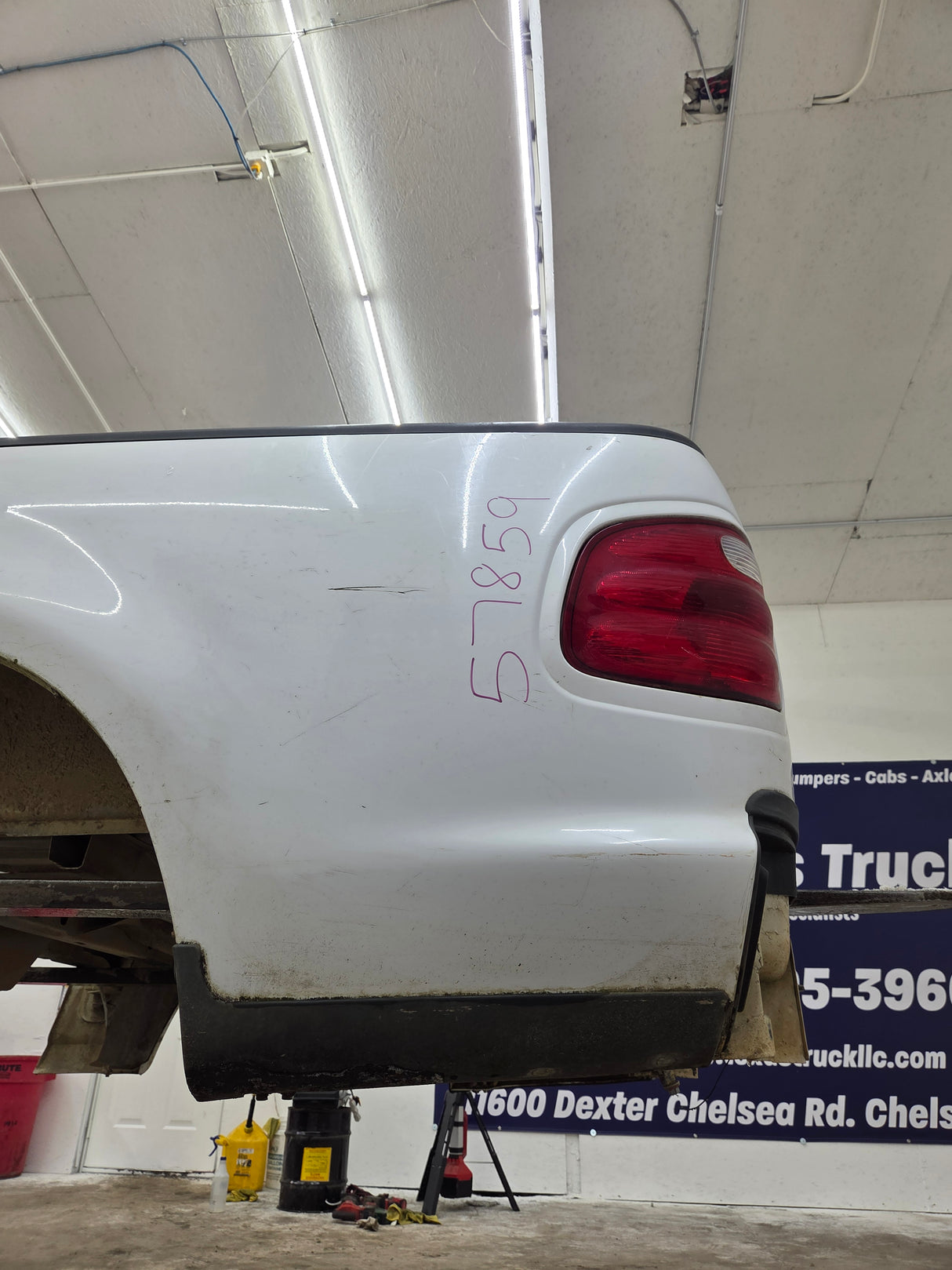 1997-2003 Ford F150 5' 6" Short Truck Bed
