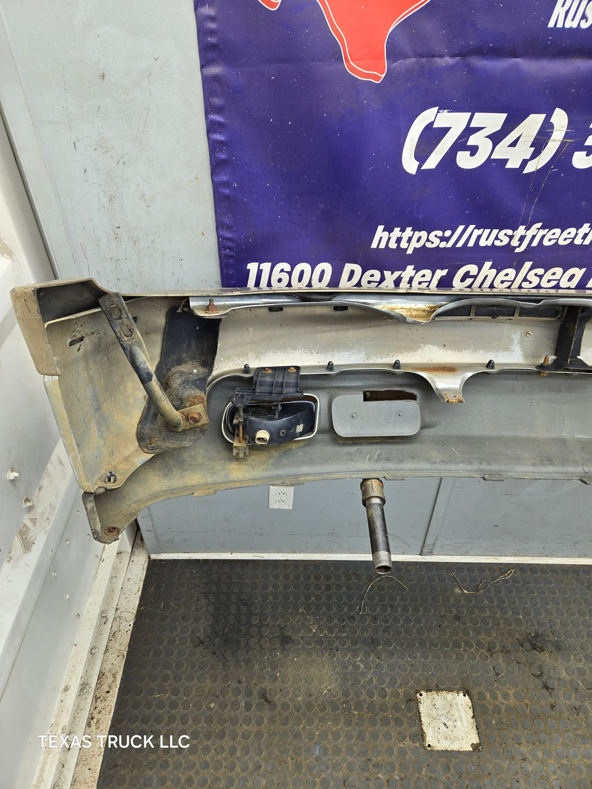 1999-2002 Chevrolet Silverado 1500 Front Bumper - Chrome