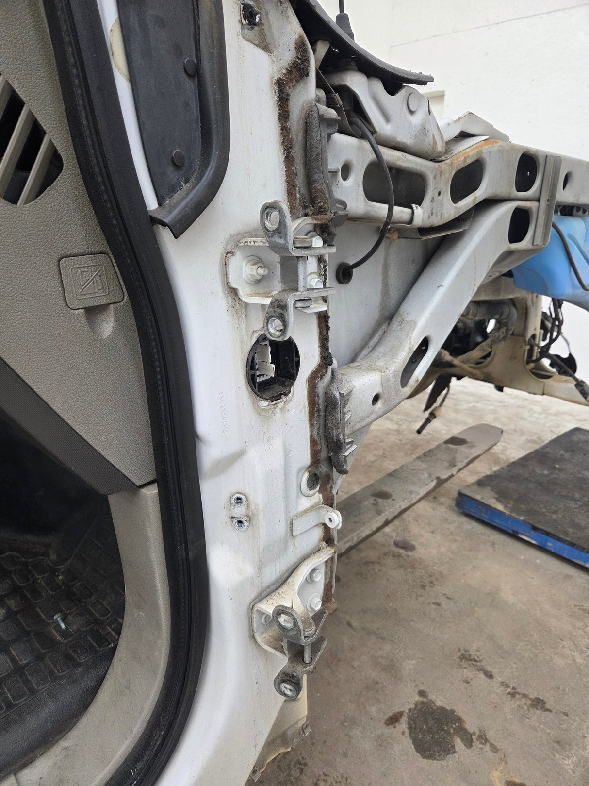 2008-2010 Ford Super Duty F250 F350 F450 F550 Regular Cab 2 door