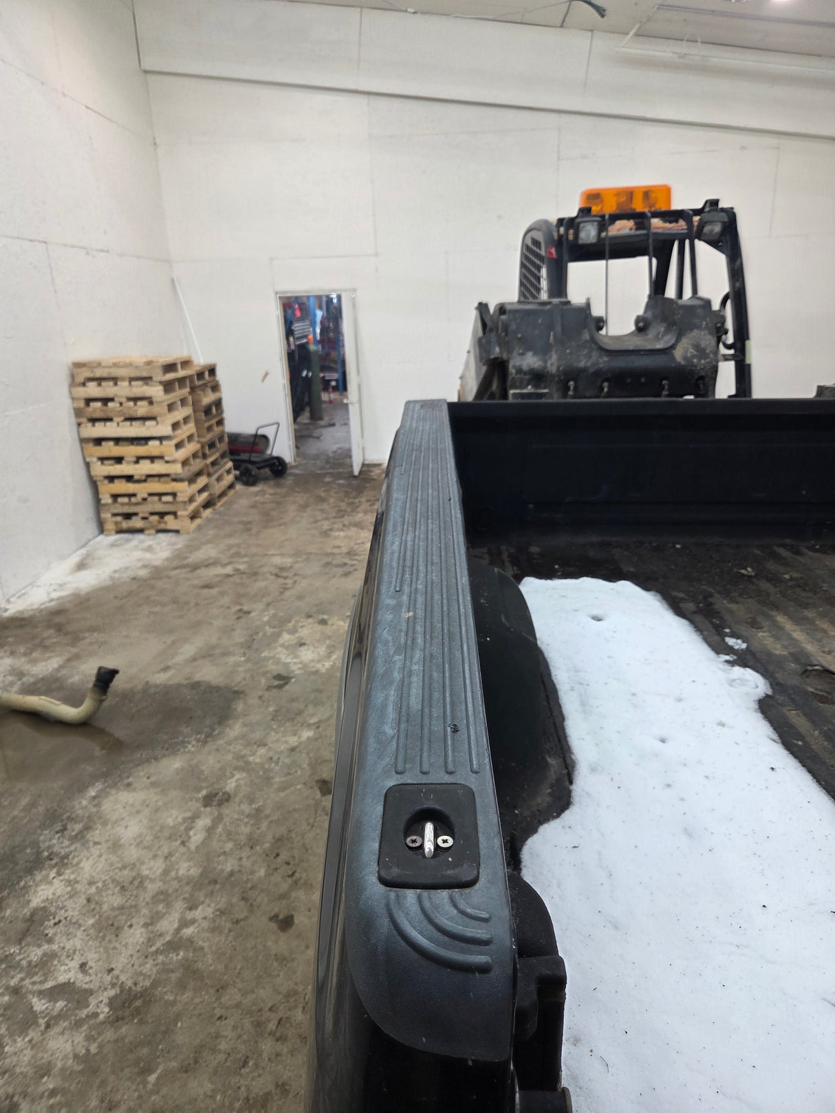 1999-2010 Ford Super Duty F250 F350 6' 9" Short Truck Bed