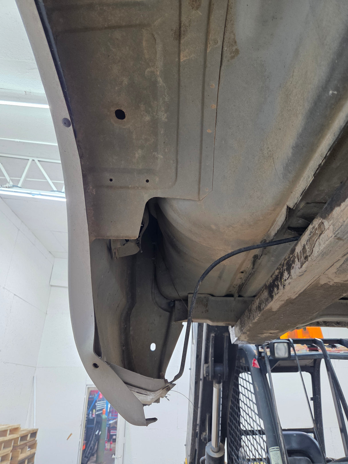1999-2010 Ford Super Duty F250 F350 6' 9" Short Truck Bed