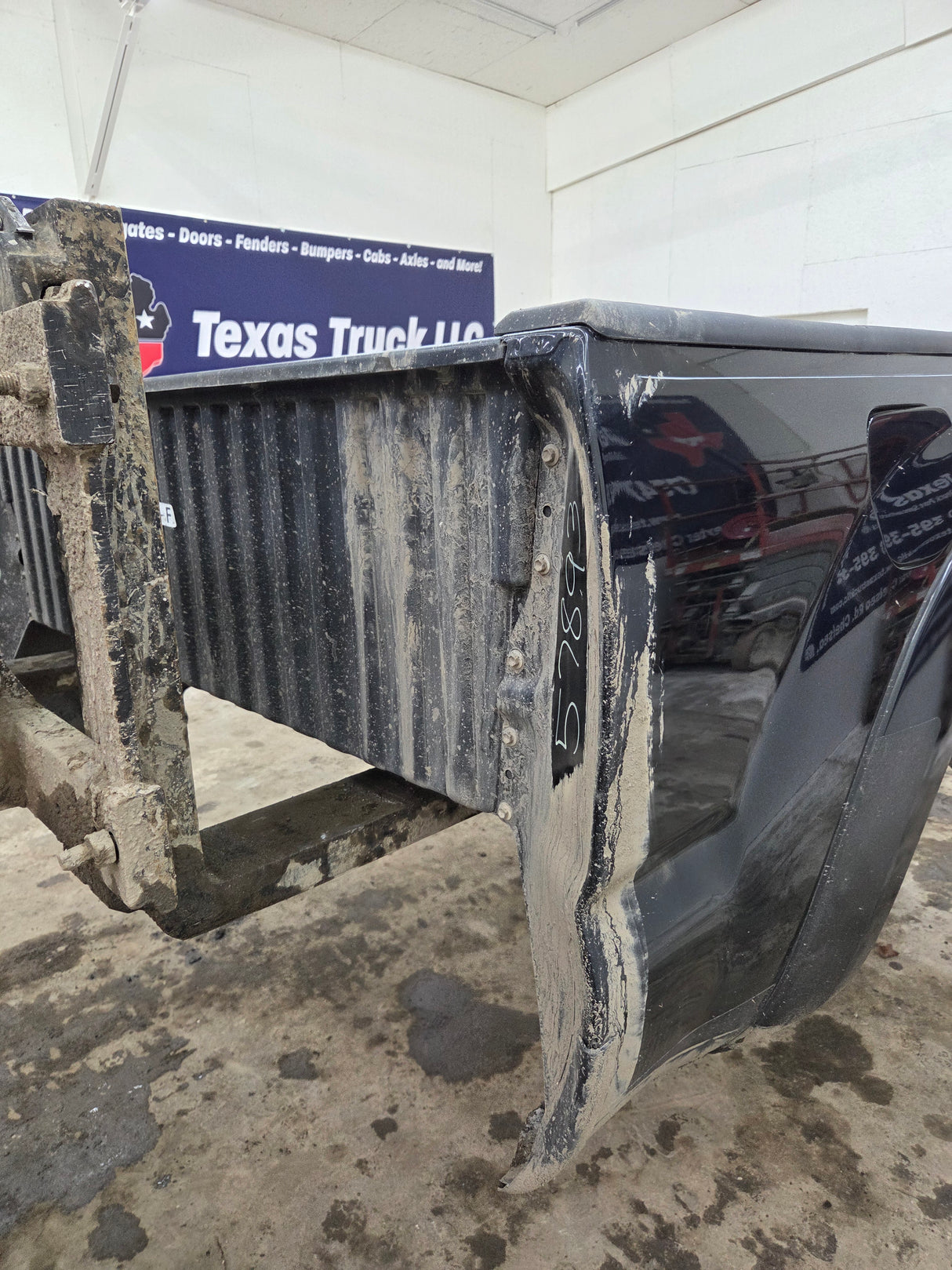 2005-2015 Toyota Tacoma 6' Long Truck Bed With Fender Flare