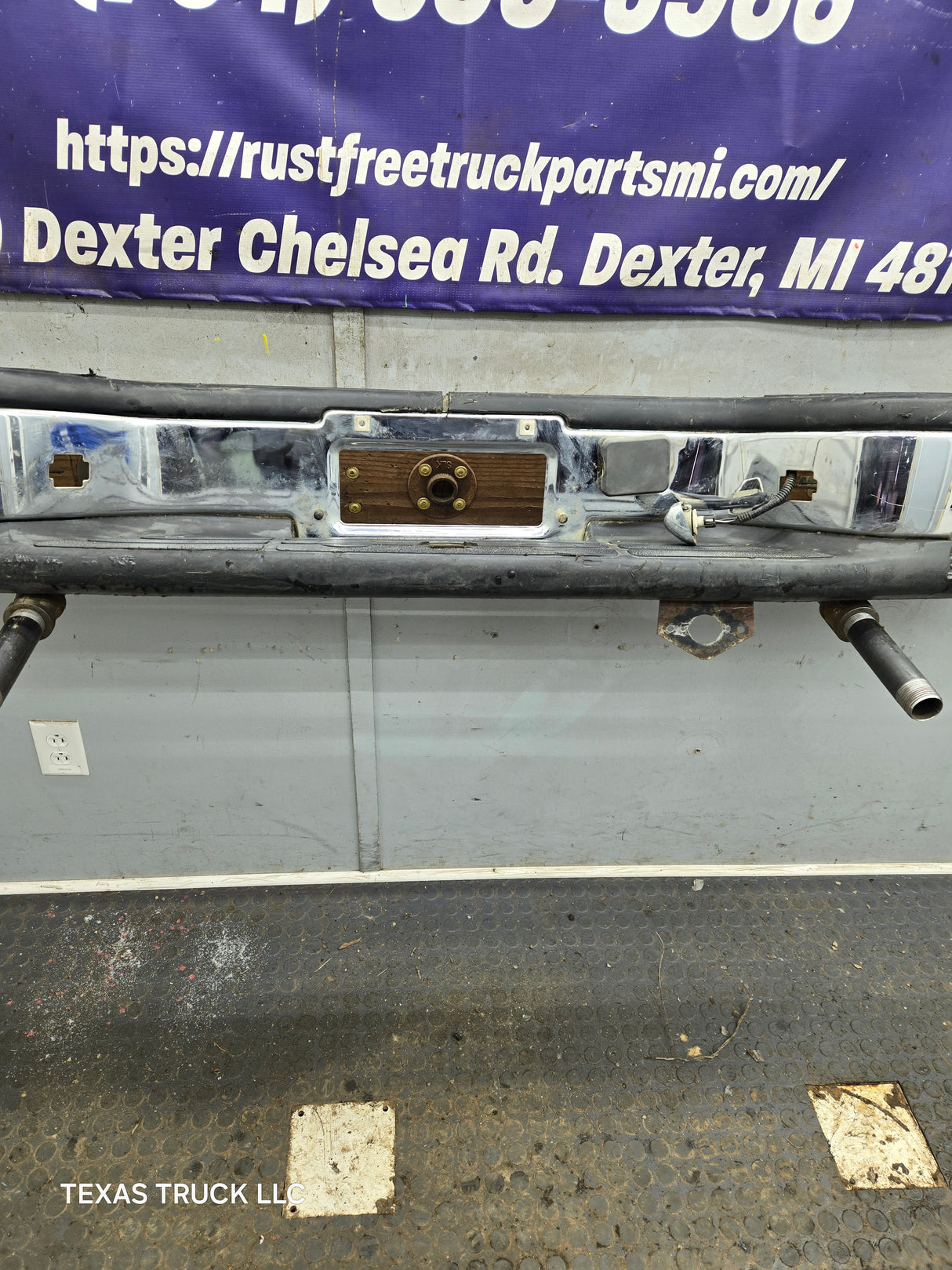 1999-2007 Chevrolet Silverado / GMC Sierra 1500 Rear Bumper