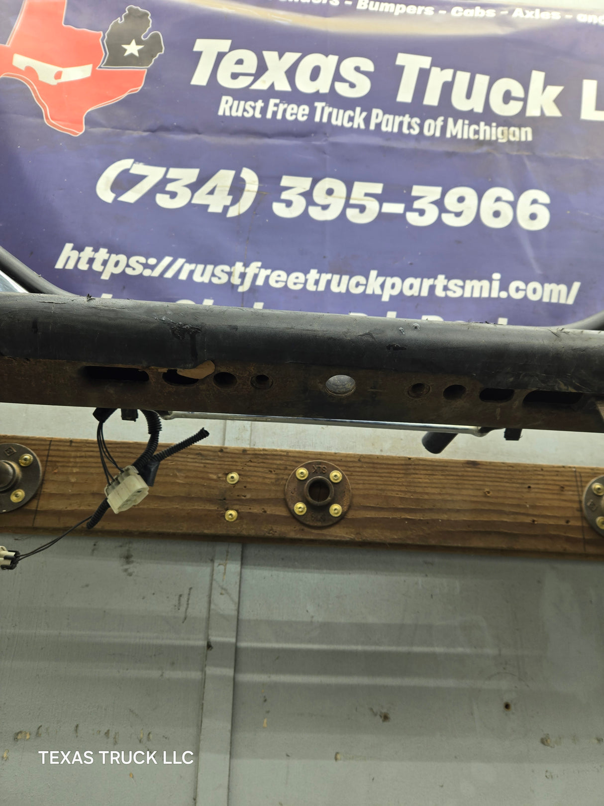 1999-2007 Chevrolet Silverado / GMC Sierra 1500 Rear Bumper