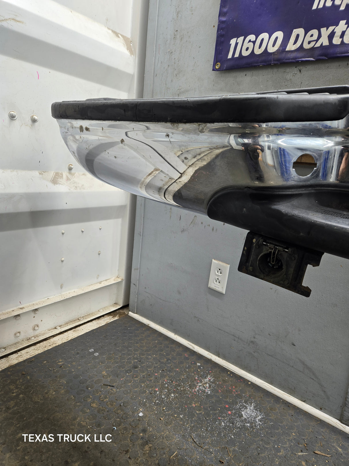 1999-2007 Ford Super Duty F250 F350 F450 F550 Rear Bumper