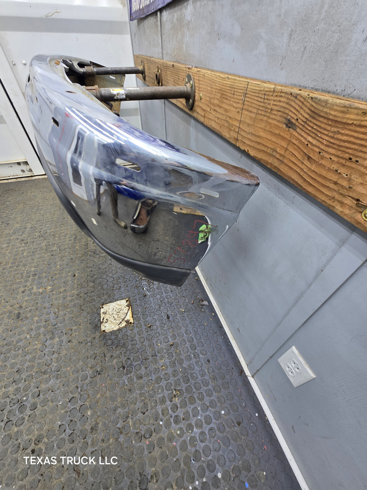 1999-2002 Chevrolet Silverado 1500 Front Bumper - Chrome