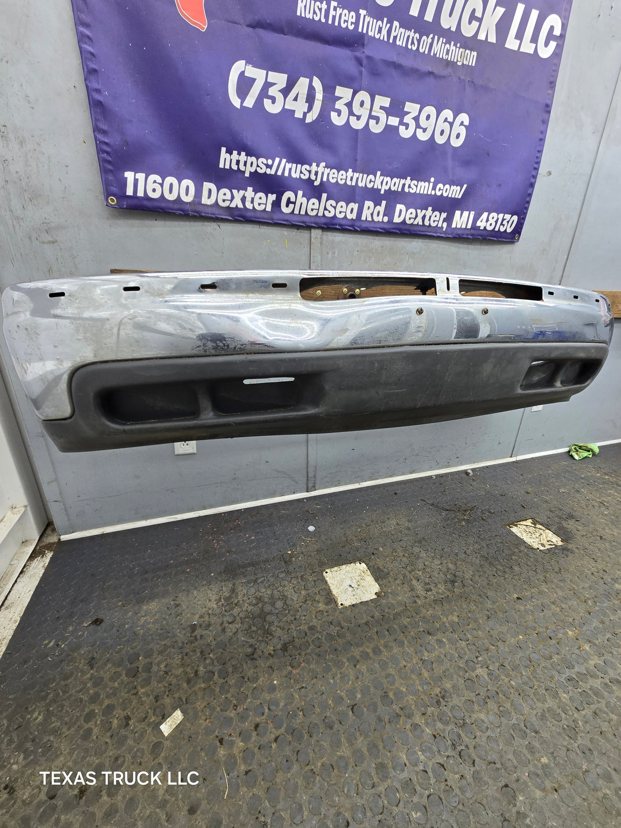 1999-2002 Chevrolet Silverado 1500 Front Bumper - Chrome