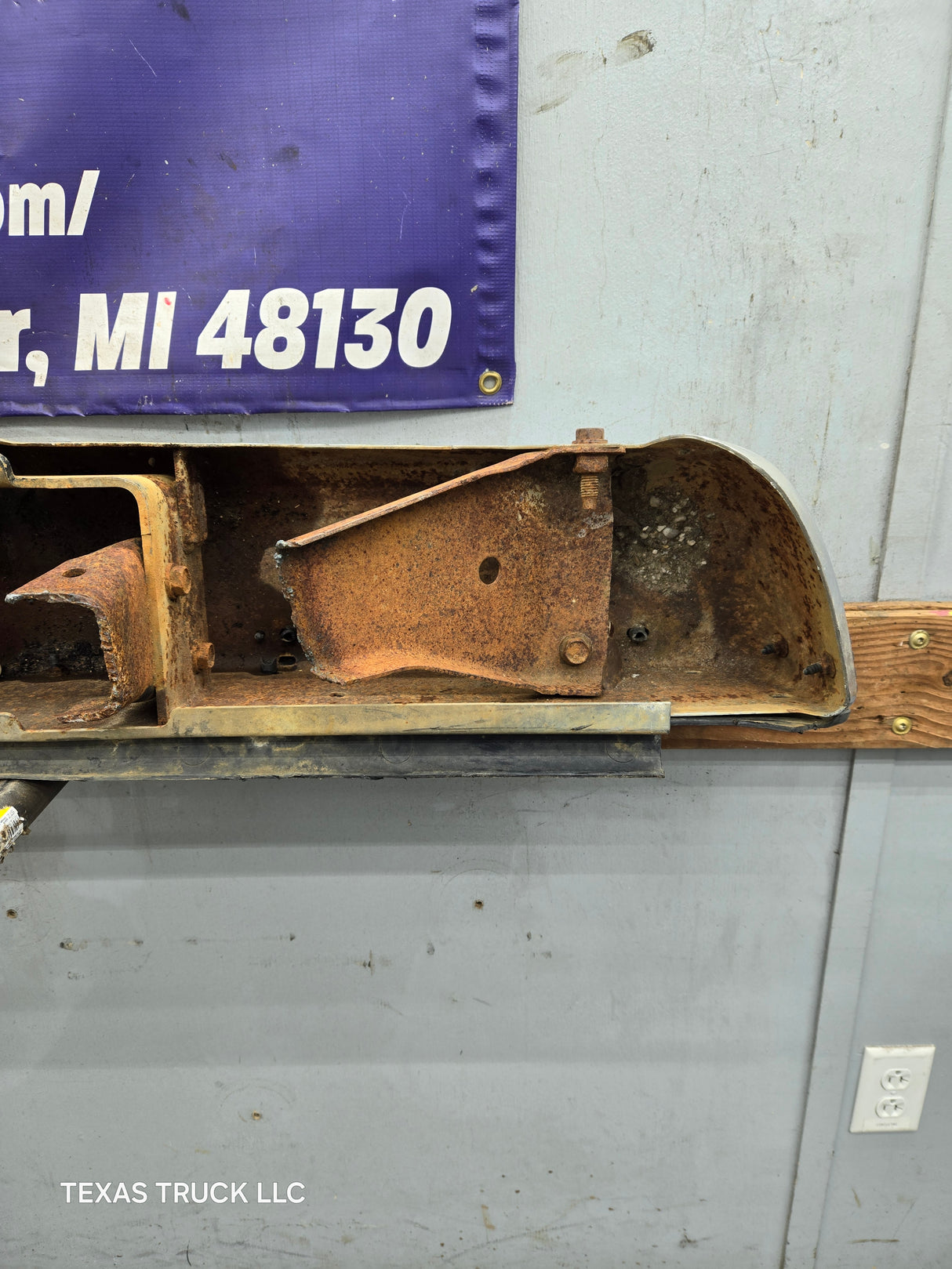 1988-1998 Chevrolet / GMC 1500 2500 3500 Rear Bumper