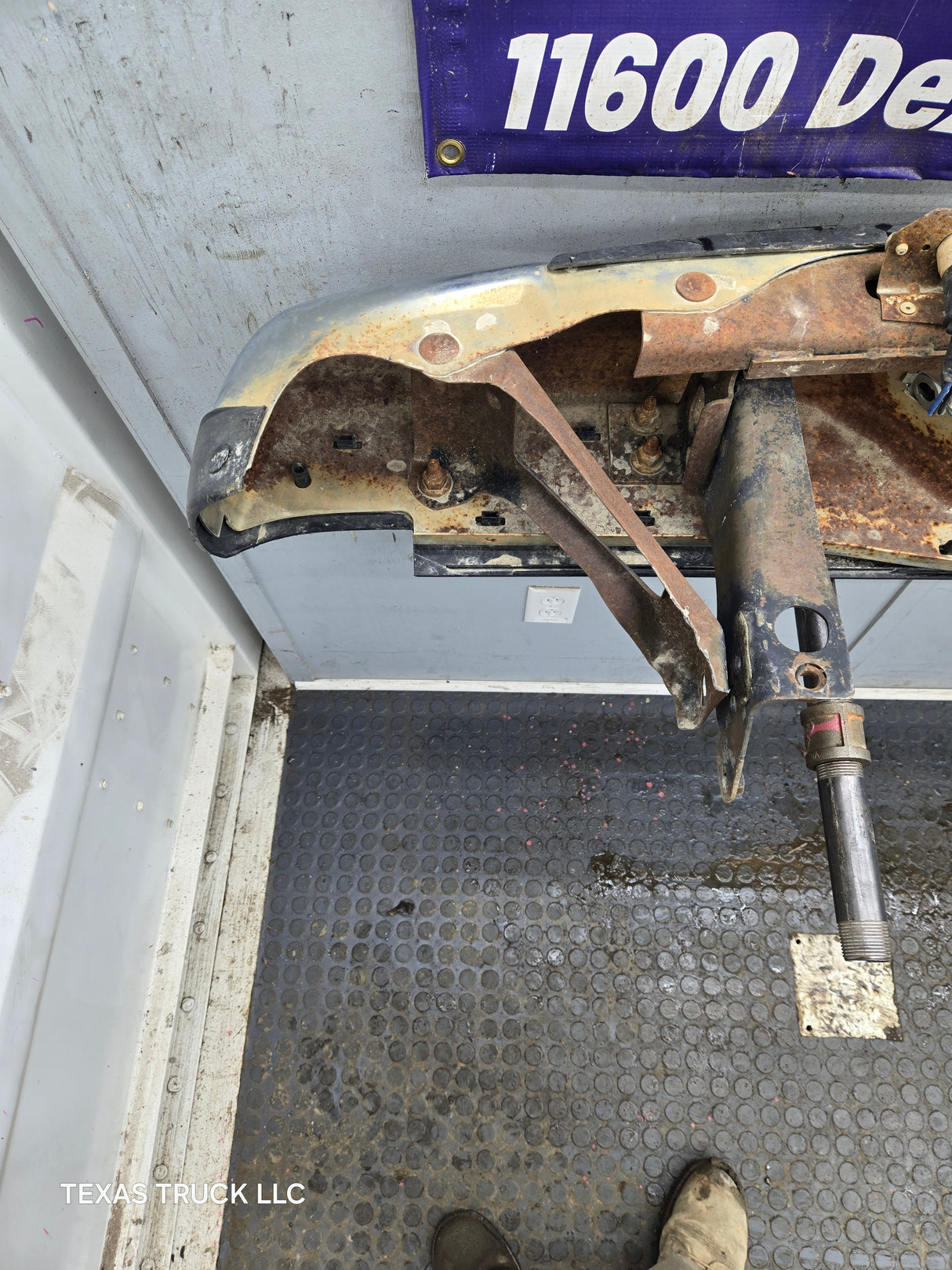 1999-2007 Chevrolet Silverado / GMC Sierra 1500 Rear Bumper