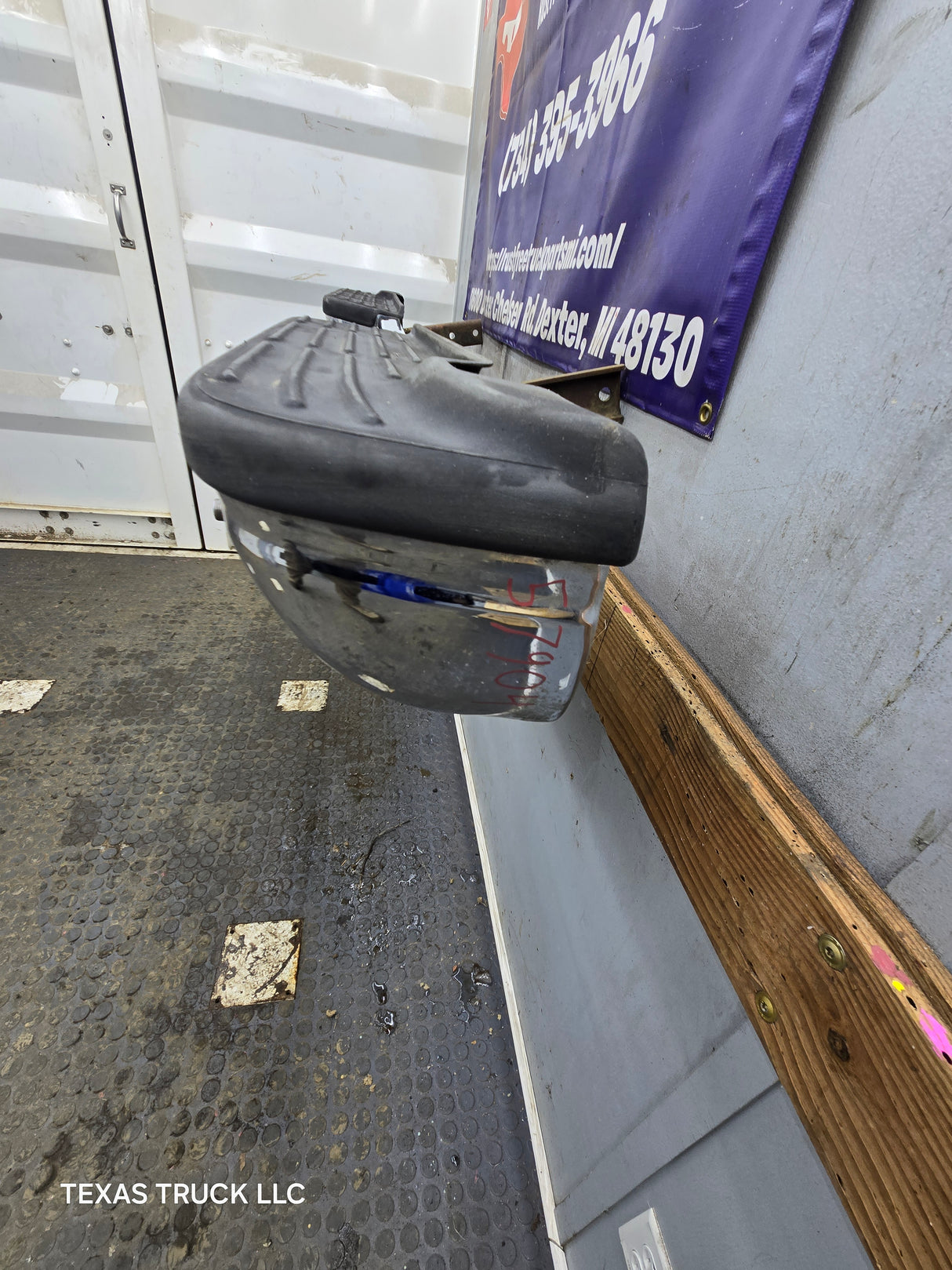 1999-2007 Ford Super Duty F250 F350 F450 F550 Rear Bumper