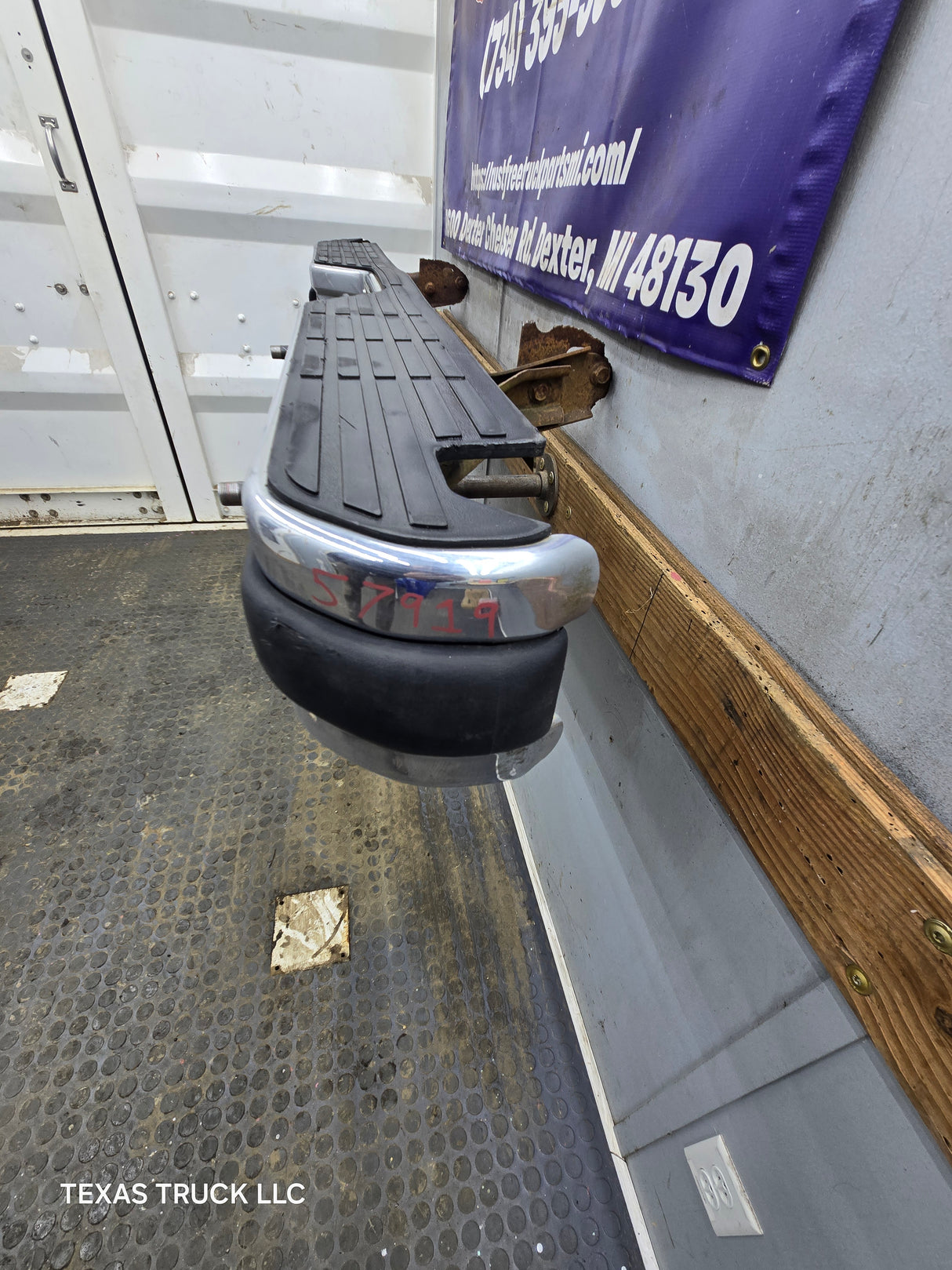 1980-1997 Ford F100 F150 F250 F350 Rear Bumper