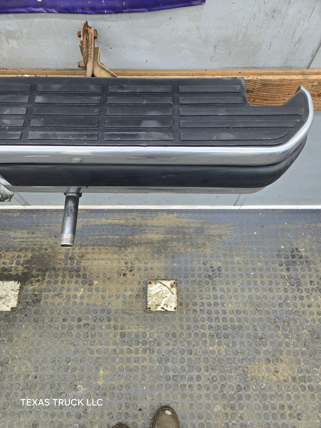 1980-1997 Ford F100 F150 F250 F350 Rear Bumper