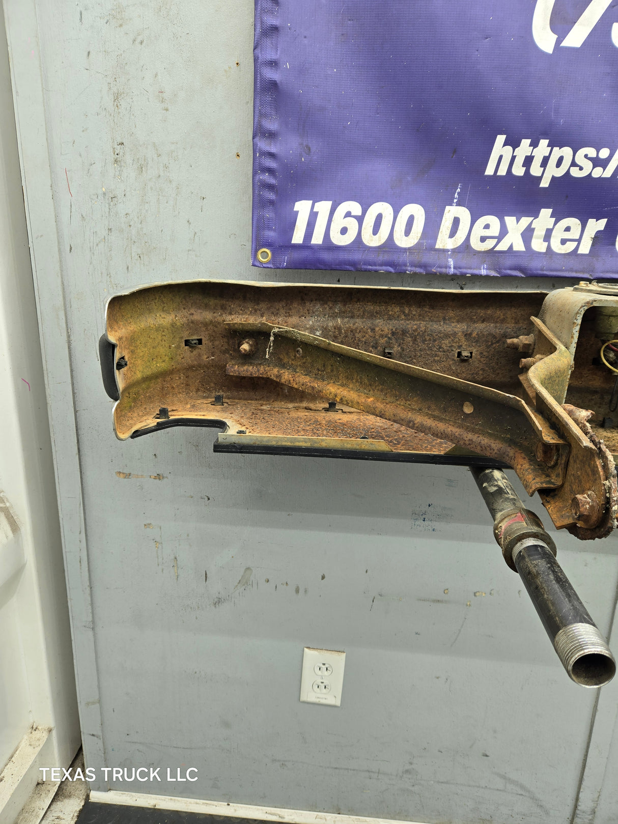 1980-1997 Ford F100 F150 F250 F350 Rear Bumper