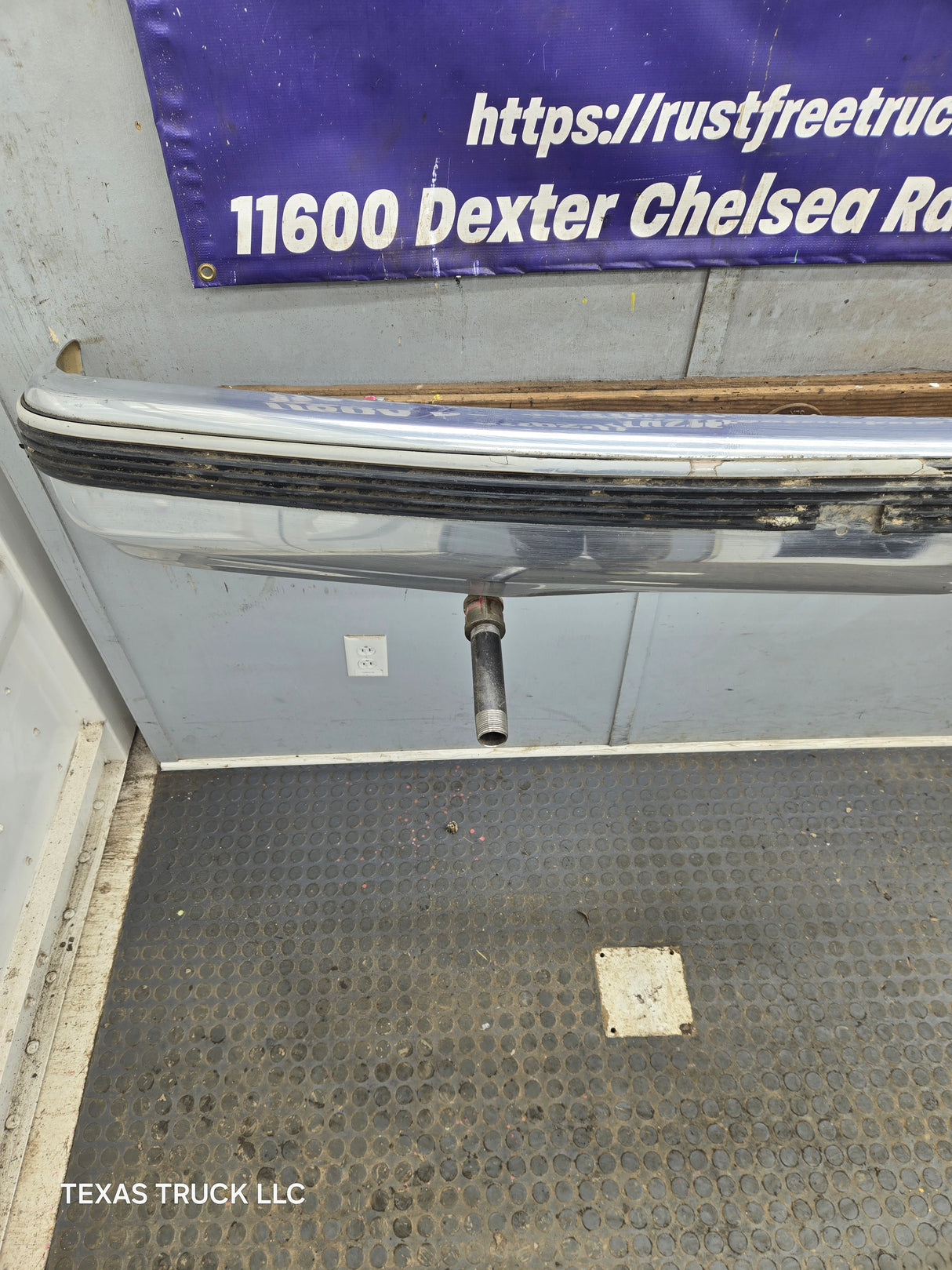 1988-1998 Chevrolet / GMC 1500 2500 3500 Front Bumper