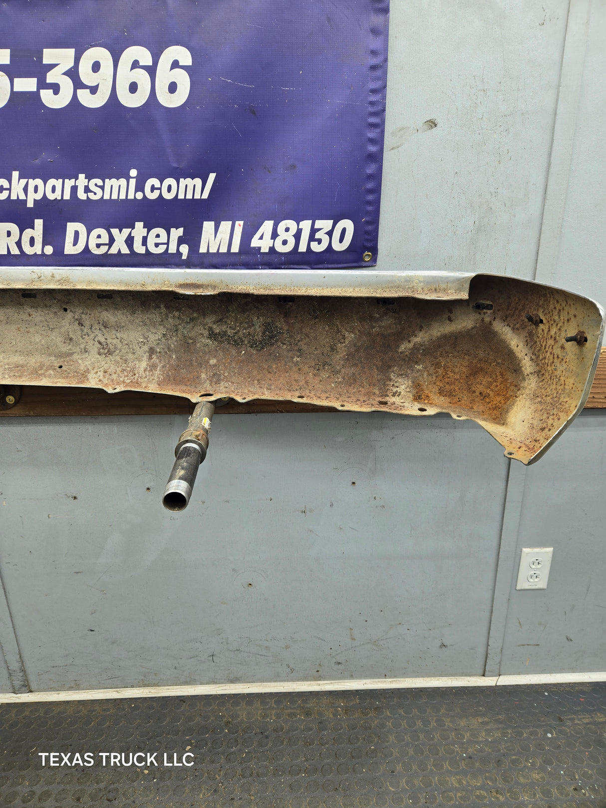 1988-1998 Chevrolet / GMC 1500 2500 3500 Front Bumper