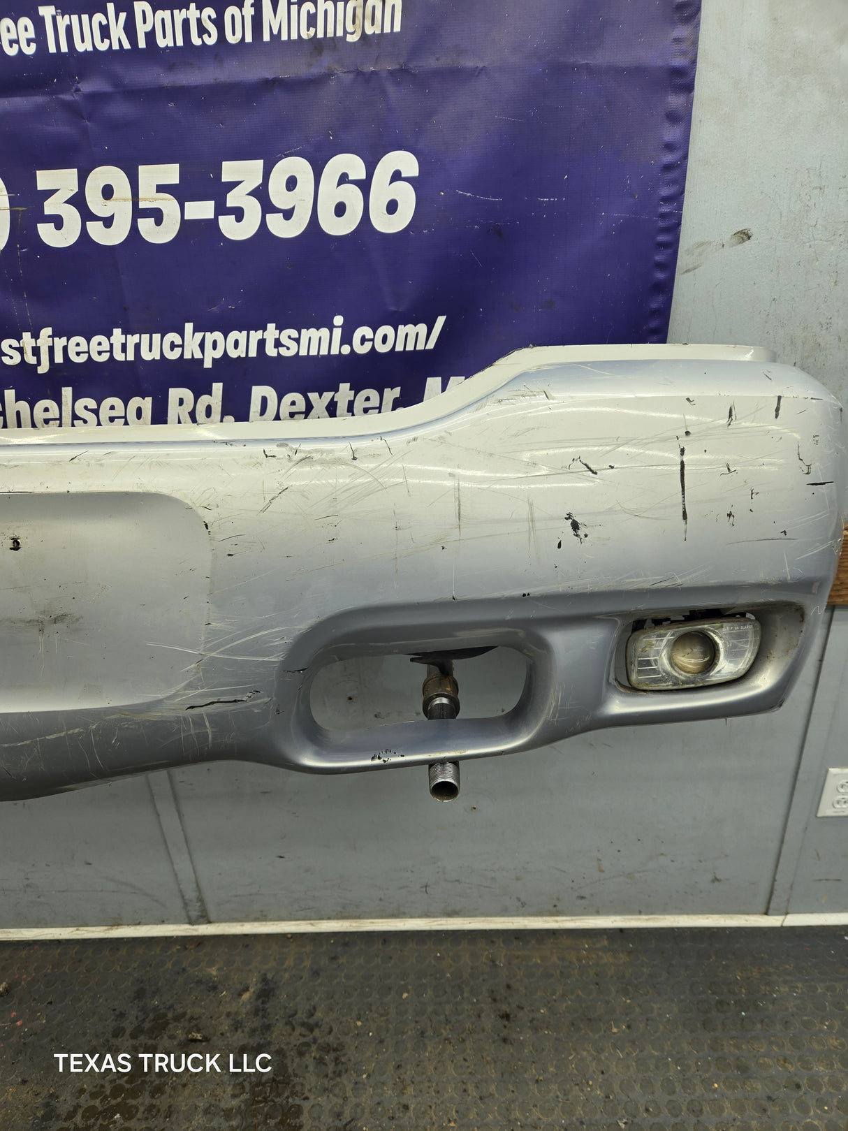 1999-2000 Cadillac Escalade Front Bumper