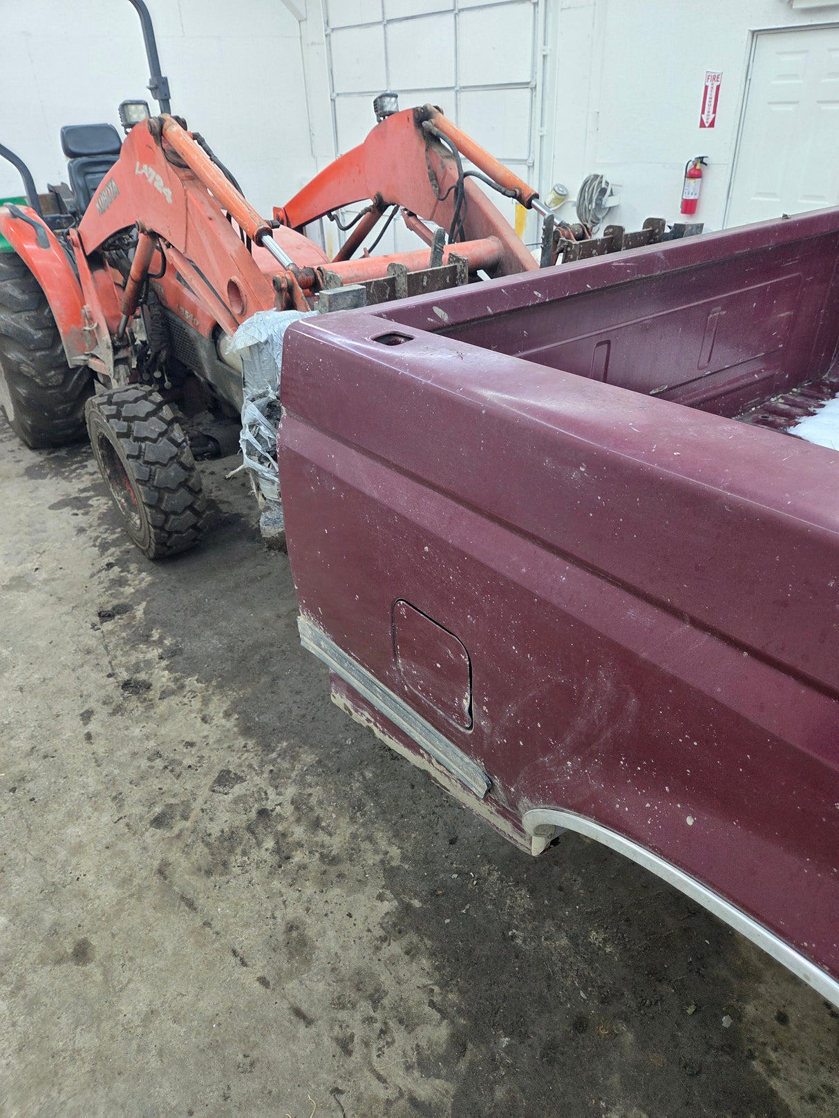 1987-1997 Ford F150 F250 F350 OBS 6' 9" Short Truck Bed