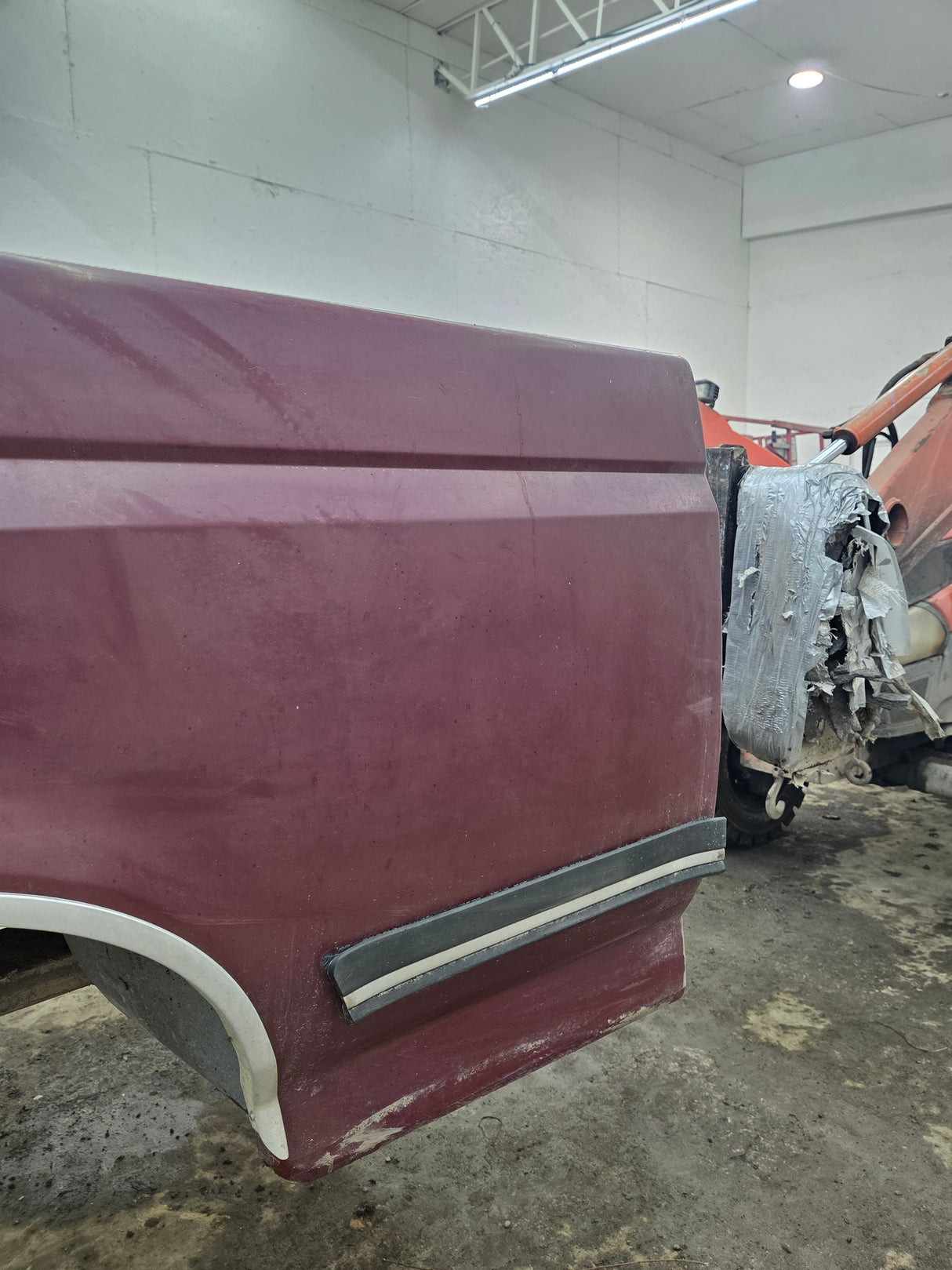 1987-1997 Ford F150 F250 F350 OBS 6' 9" Short Truck Bed