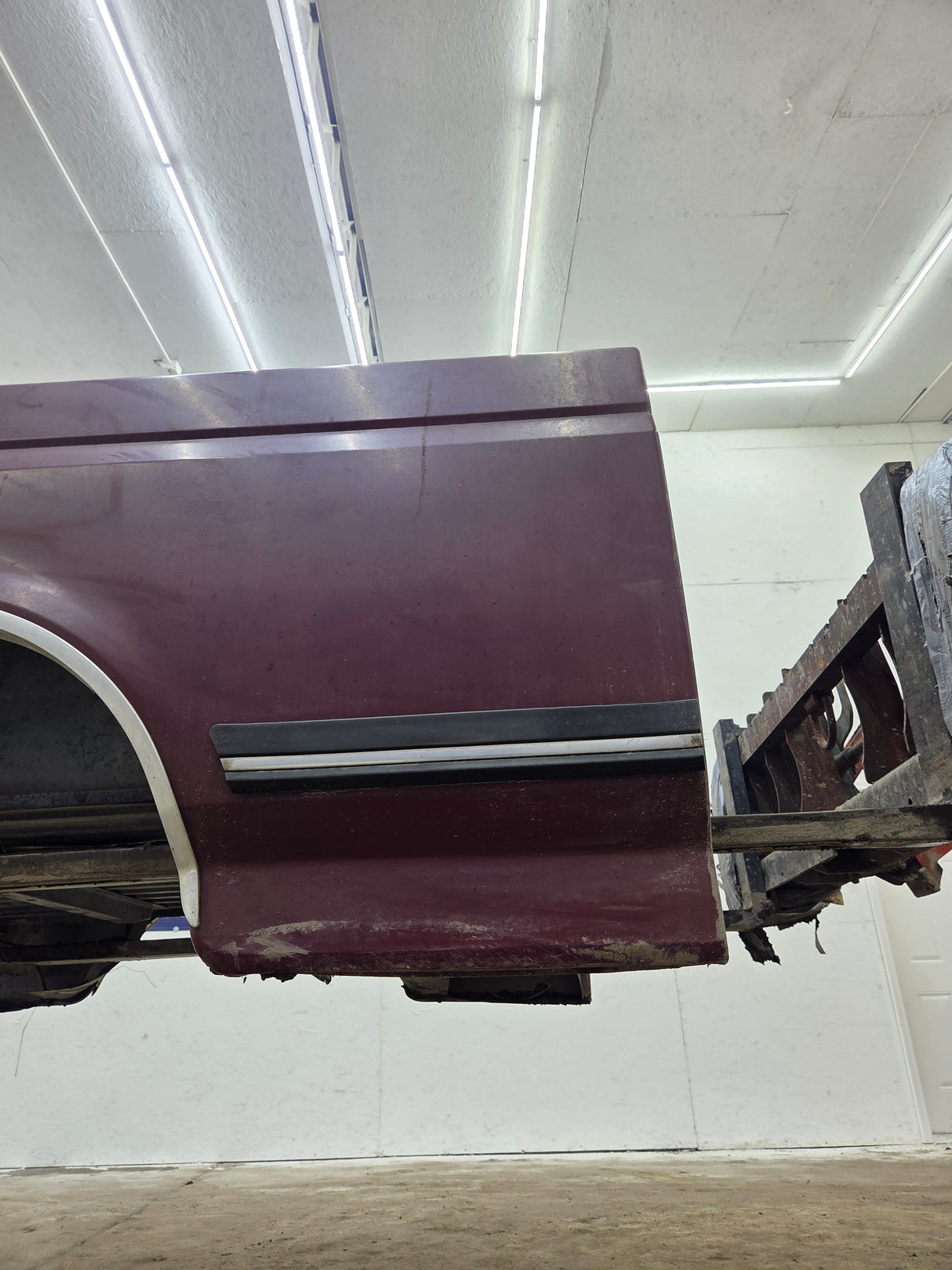 1987-1997 Ford F150 F250 F350 OBS 6' 9" Short Truck Bed