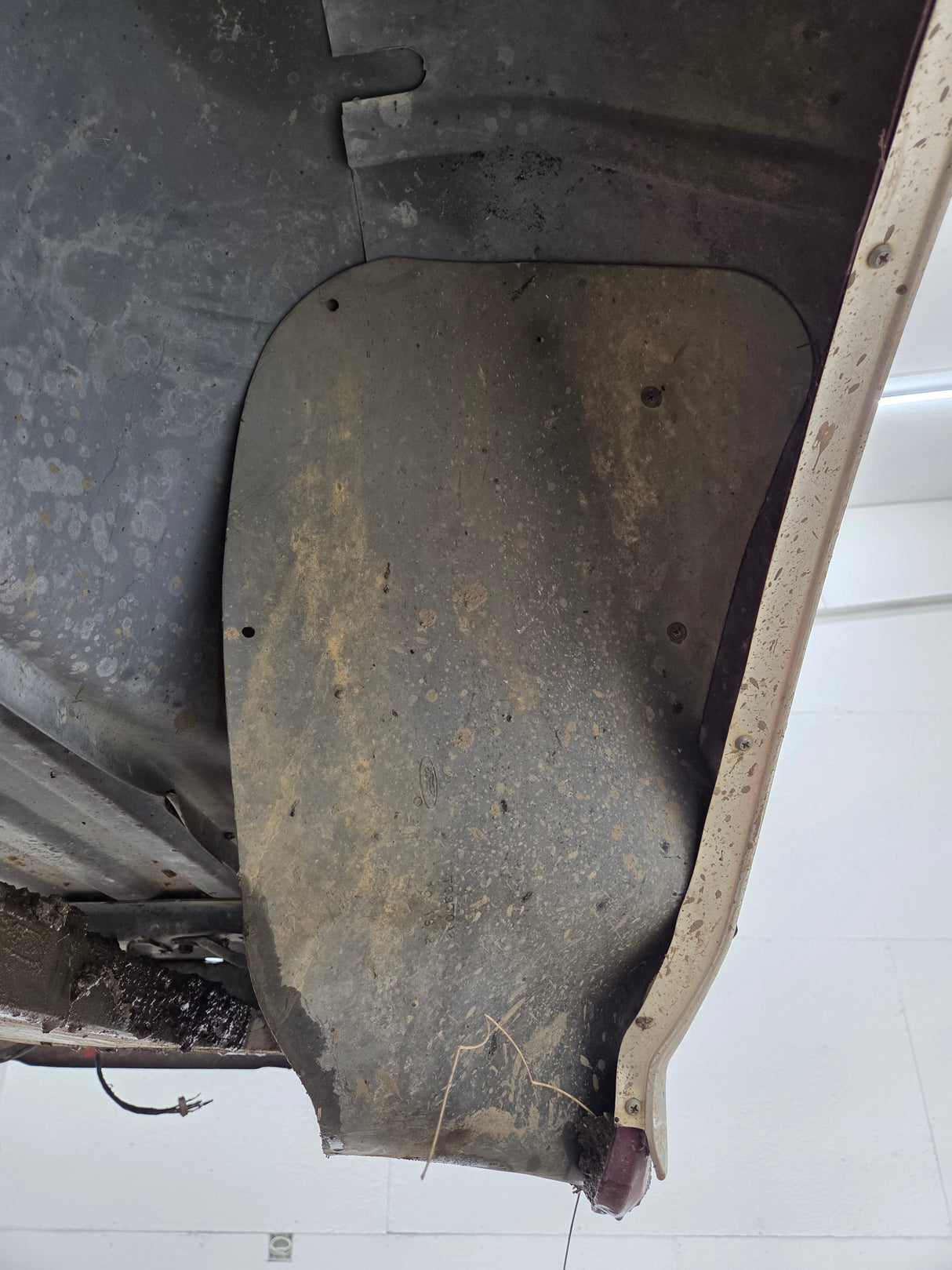 1987-1997 Ford F150 F250 F350 OBS 6' 9" Short Truck Bed