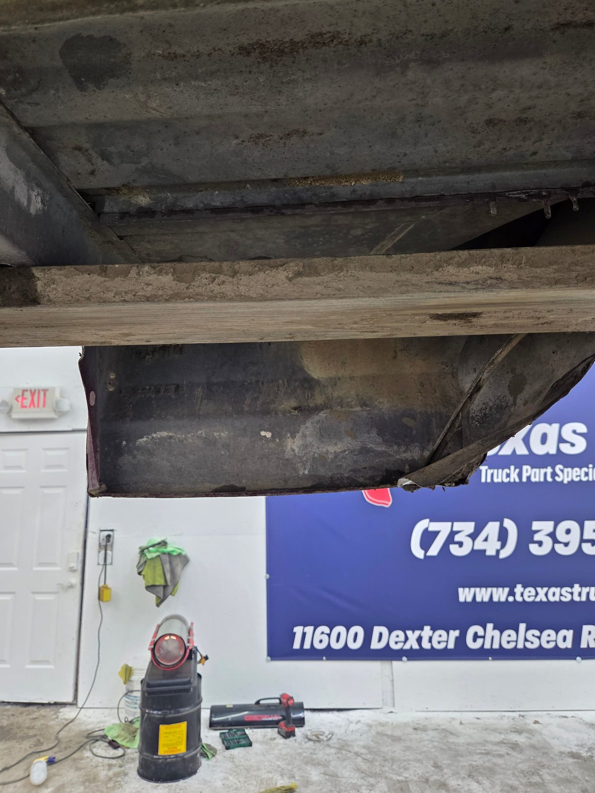 1987-1997 Ford F150 F250 F350 OBS 6' 9" Short Truck Bed