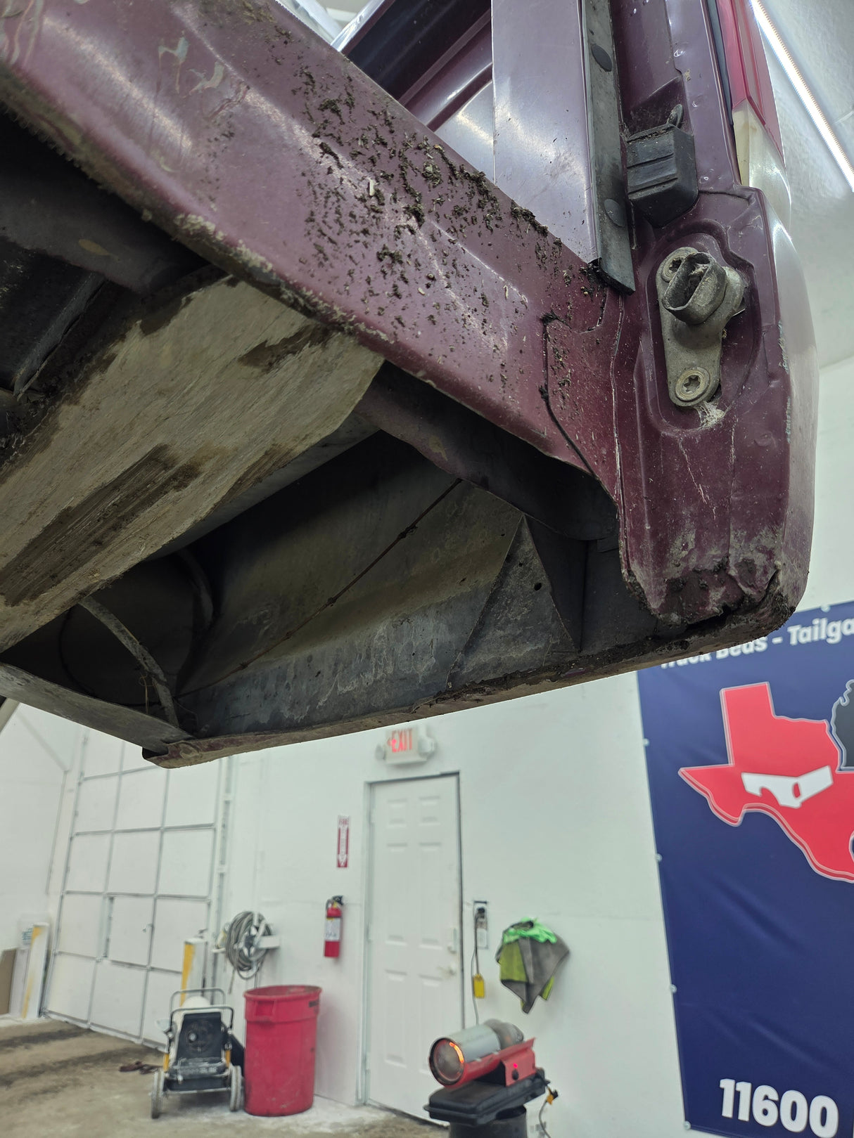 1987-1997 Ford F150 F250 F350 OBS 6' 9" Short Truck Bed