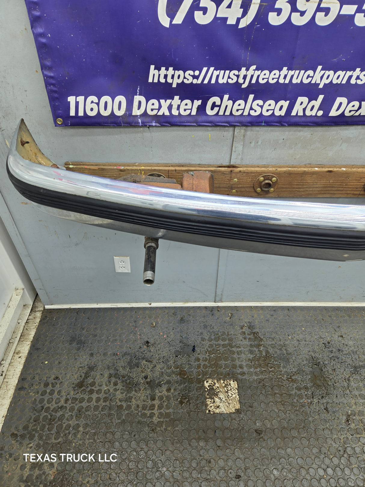 1988-1998 Chevrolet / GMC 1500 2500 3500 Front Bumper