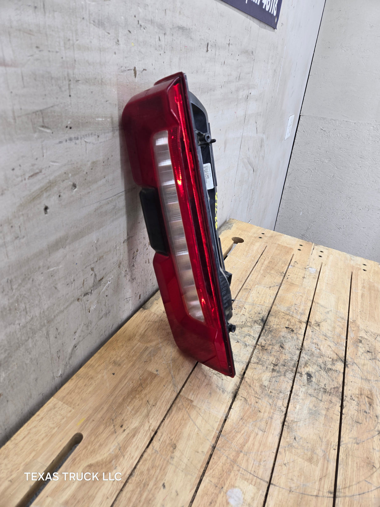 2023-2026 Ford Super Duty F250 F350 F450 LH Driver Side Incandescent Tail Light With Bliss PC3B-13B505-BH
