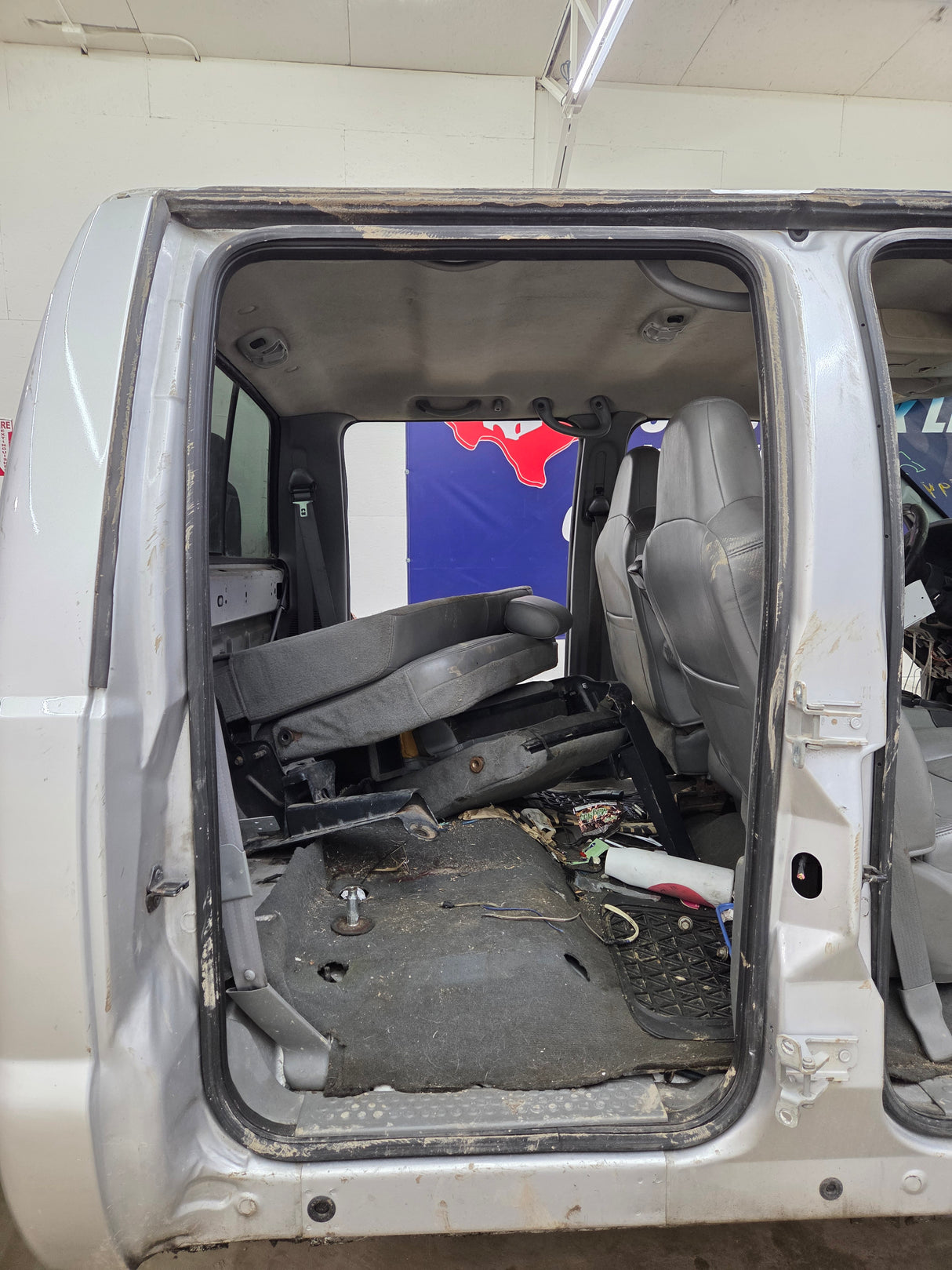 1999-2007 Ford Super Duty F250 F350 F450 F550 4 Door Crew Cab