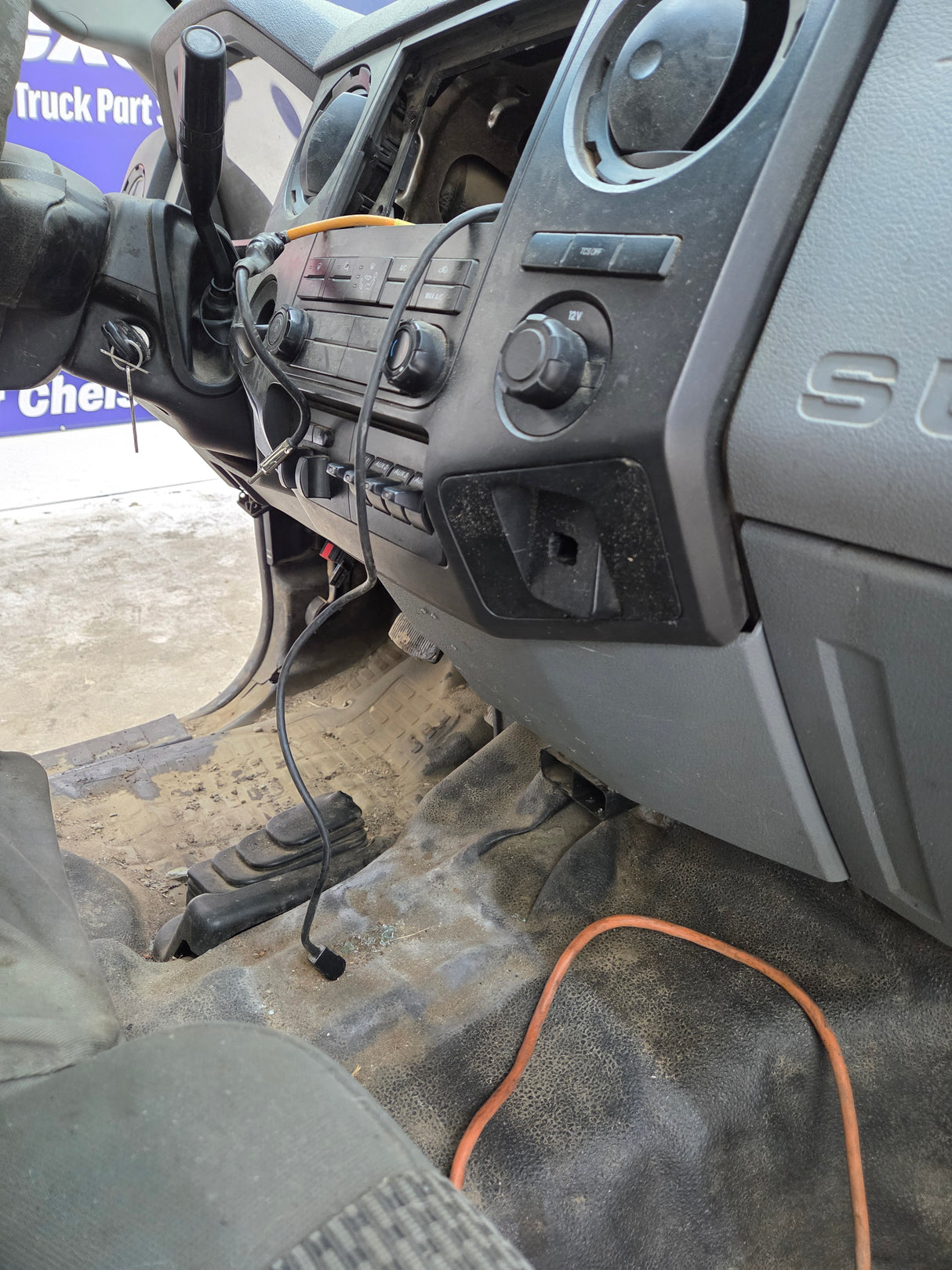 2011-2016 Ford Super Duty 4 door Crew Cab F250 F350 F450 F550 6.7L Power Stroke