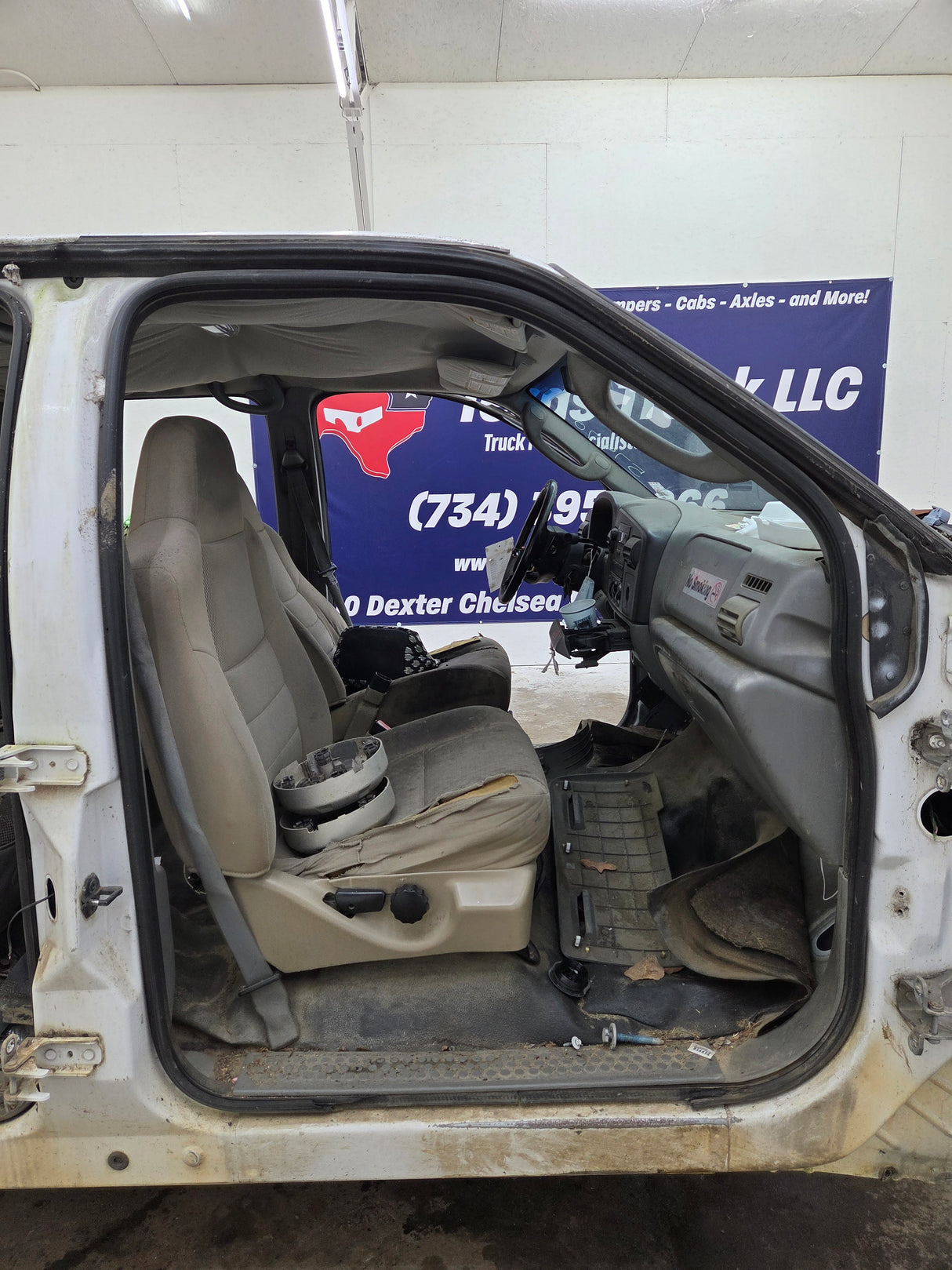 1999-2007 Ford Super Duty F250 F350 F450 F550 4 Door Crew Cab