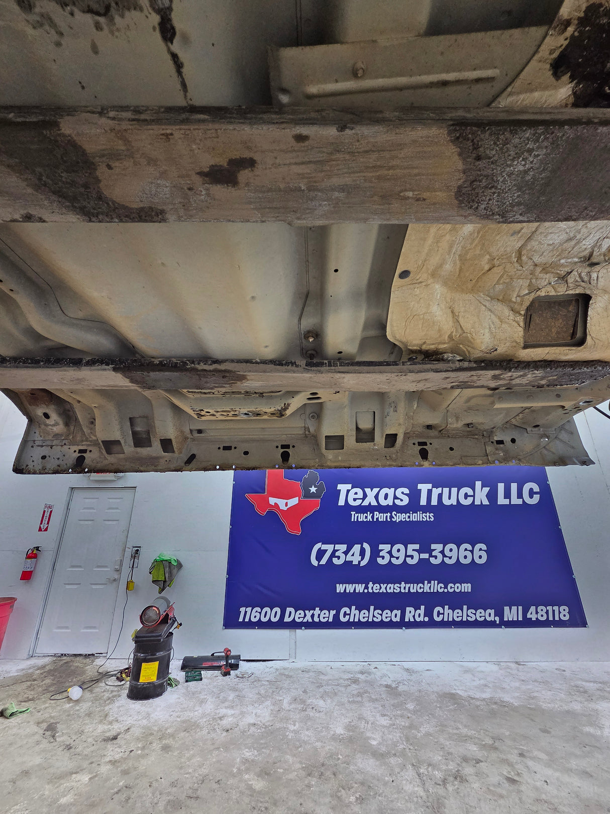 1999-2007 Ford Super Duty F250 F350 F450 F550 4 Door Crew Cab