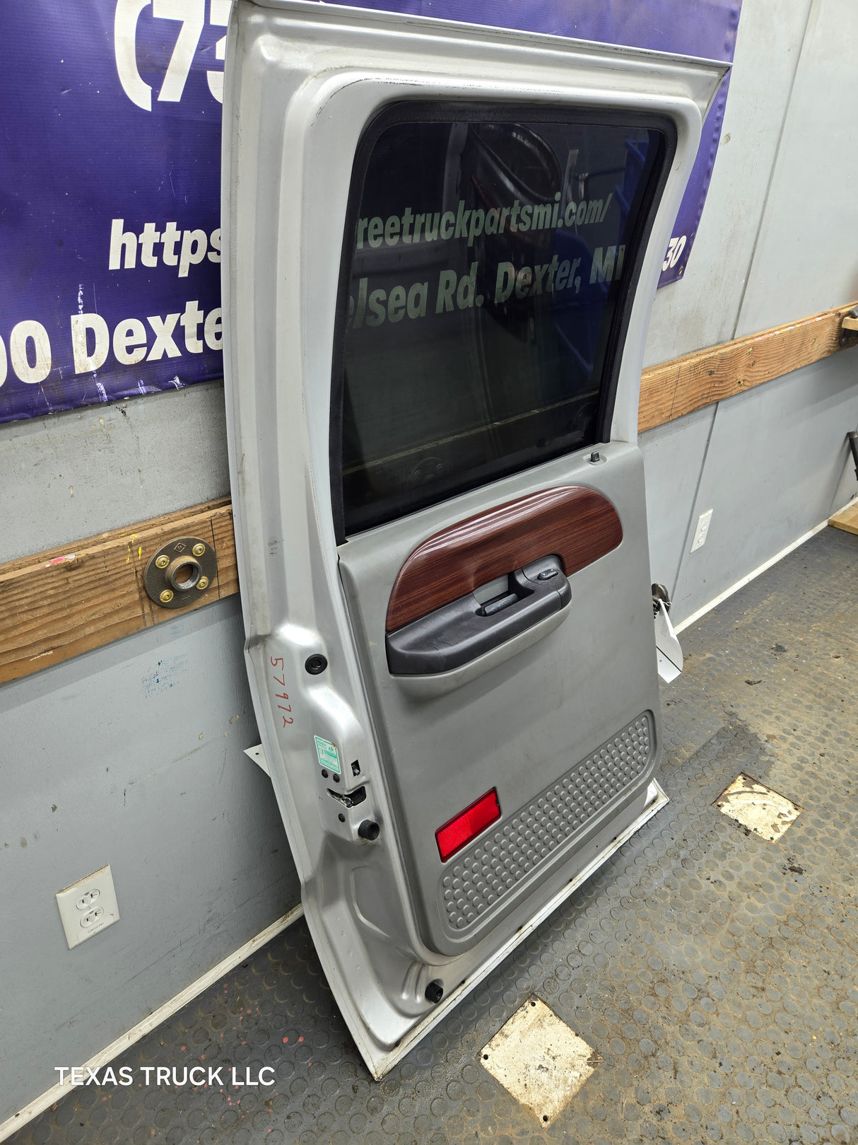 1999-2011 Ford Super Duty LH Driver Side Rear Crew Cab Door F250 F350 F450 F550