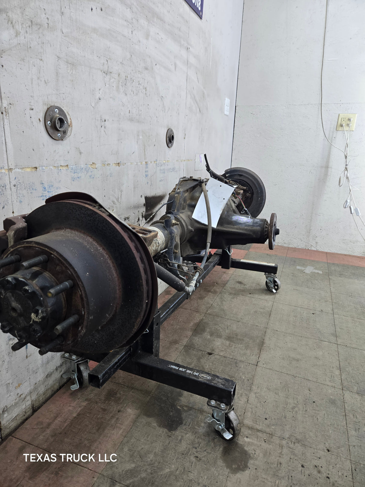 2005-2007 Ford Super Duty F250 F350 SRW Rear Axle 3.73 Gear Ratio 260k Miles