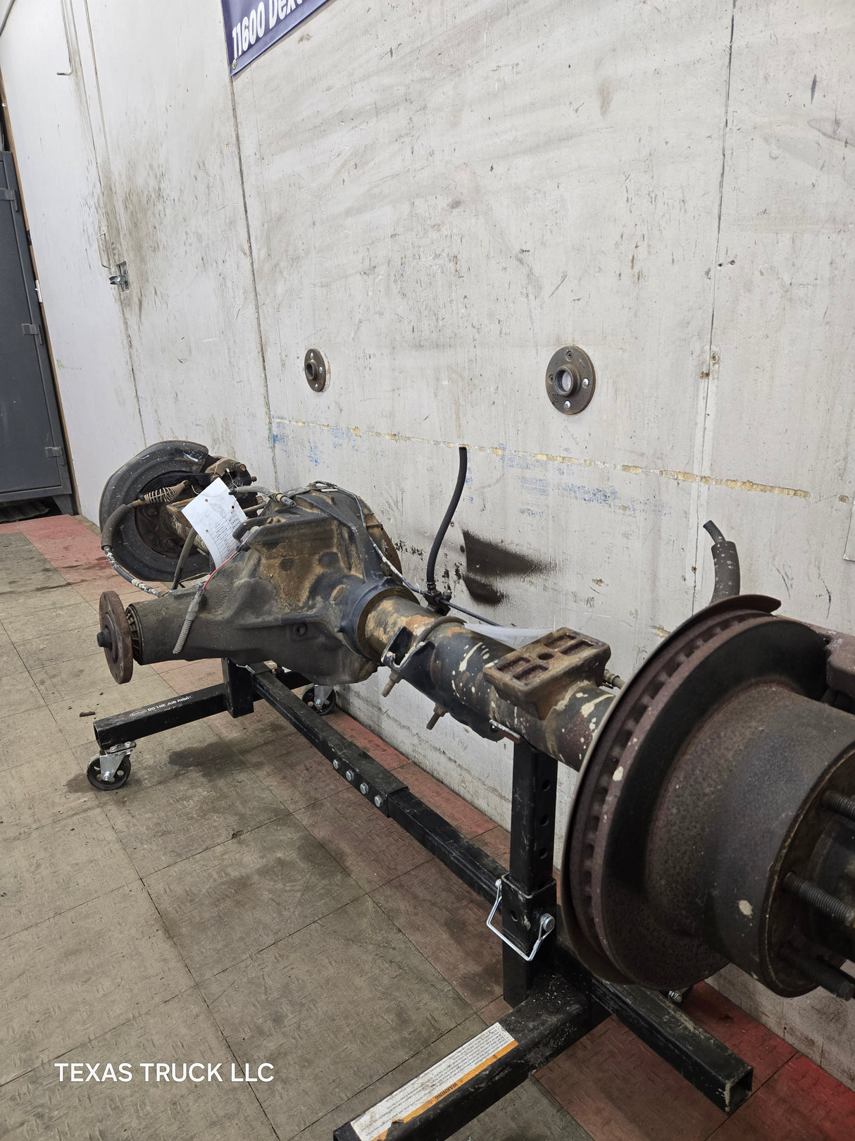 2005-2007 Ford Super Duty F250 F350 SRW Rear Axle 3.73 Gear Ratio 260k Miles