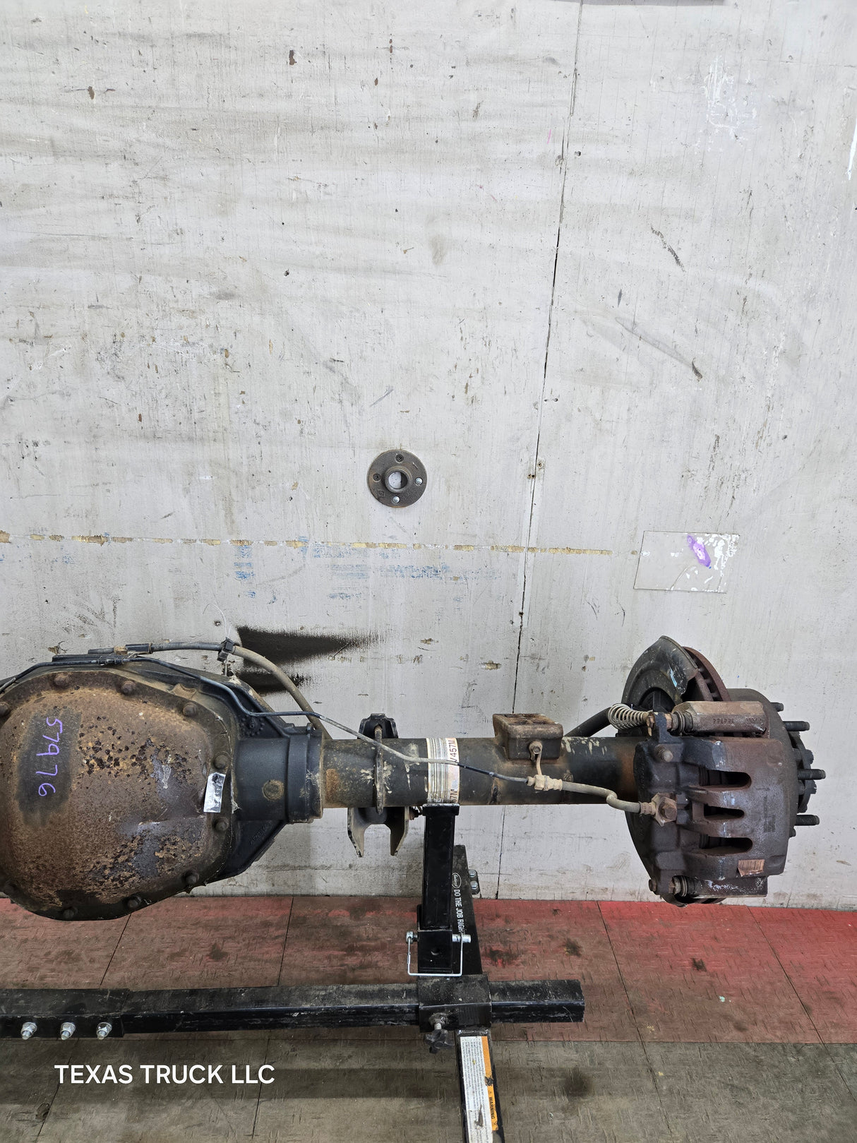 2005-2007 Ford Super Duty F250 F350 SRW Rear Axle 3.73 Gear Ratio 260k Miles