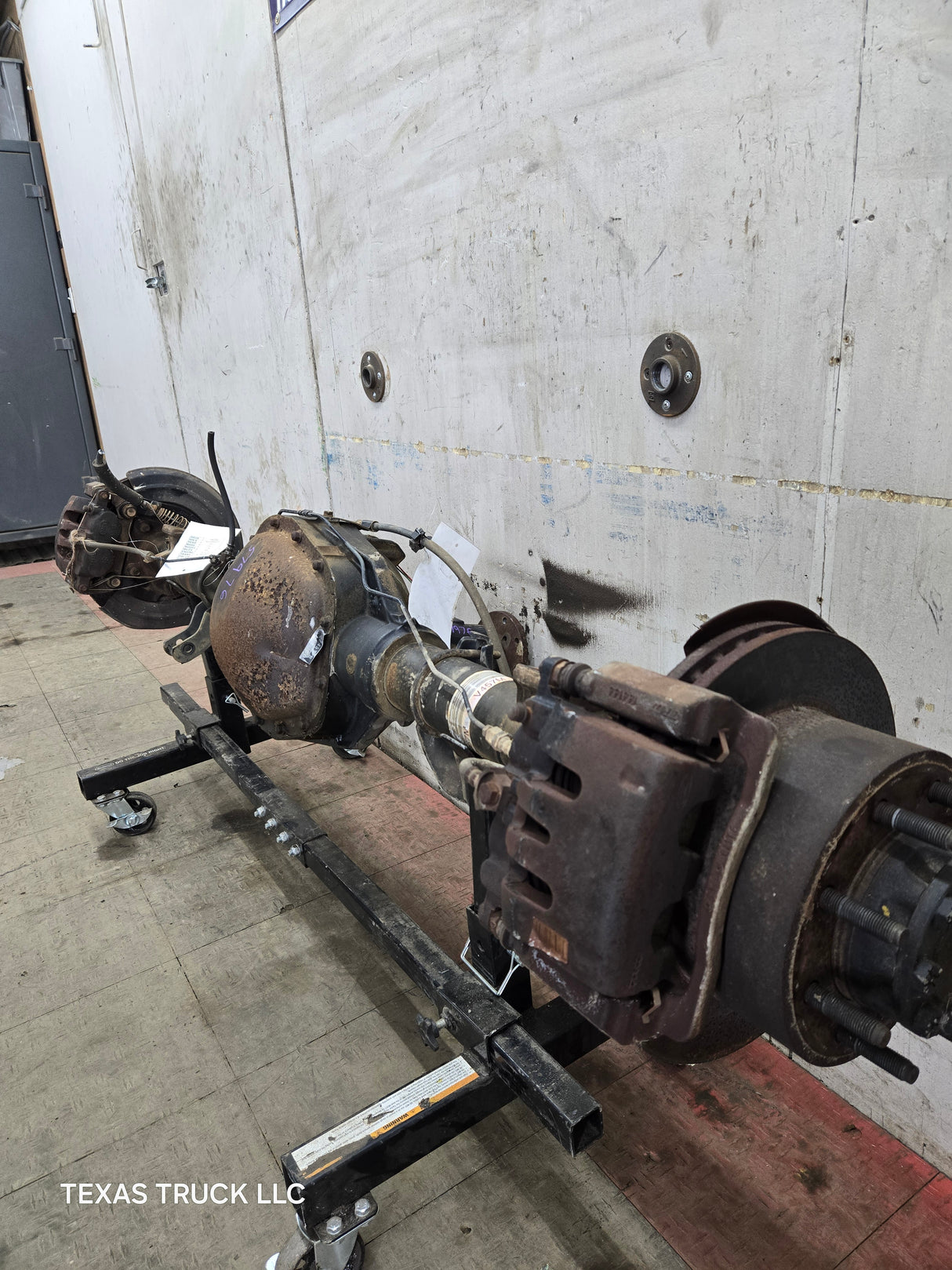 2005-2007 Ford Super Duty F250 F350 SRW Rear Axle 3.73 Gear Ratio 260k Miles