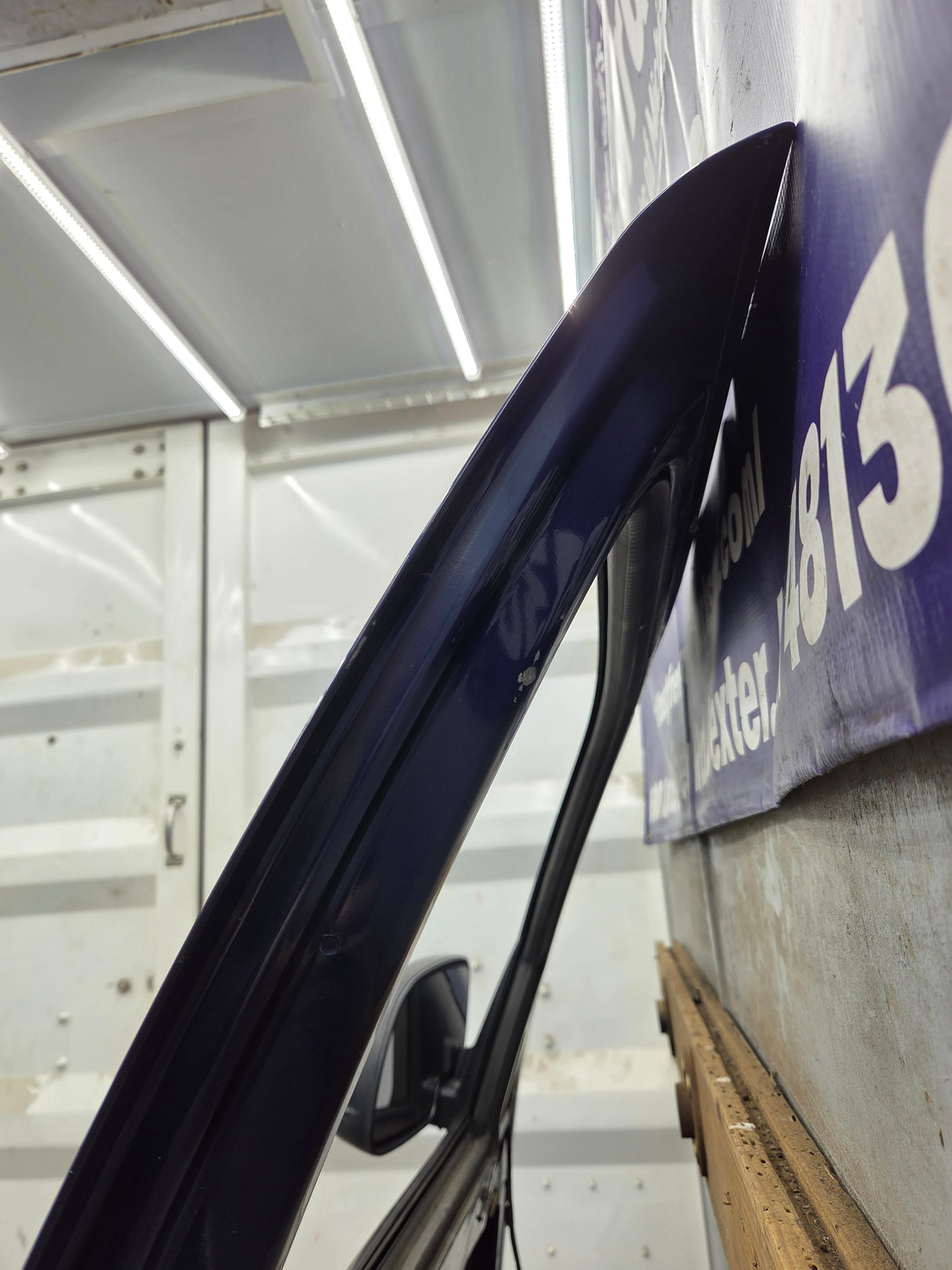 1999-2006 Chevrolet Silverado / GMC Sierra 1500 2500 3500 HD Front Driver Side Door LH