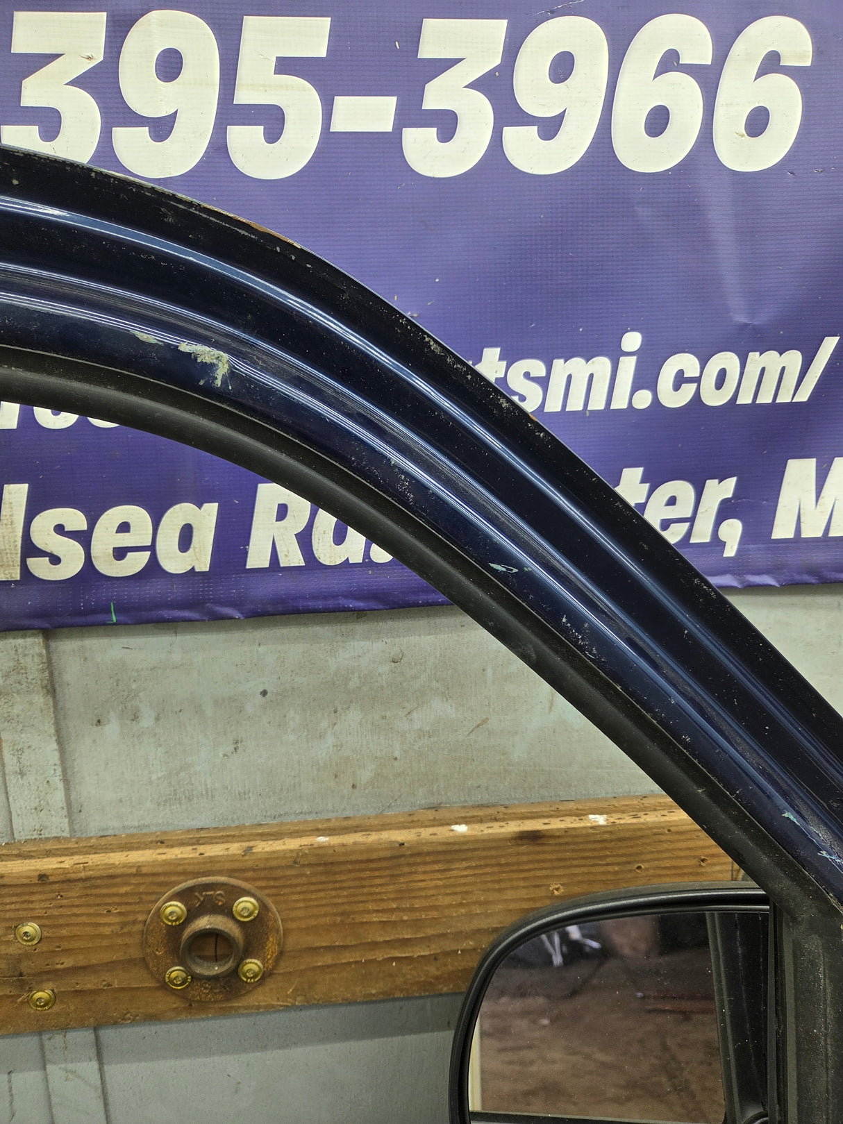 1999-2006 Chevrolet Silverado / GMC Sierra 1500 2500 3500 HD Front Driver Side Door LH