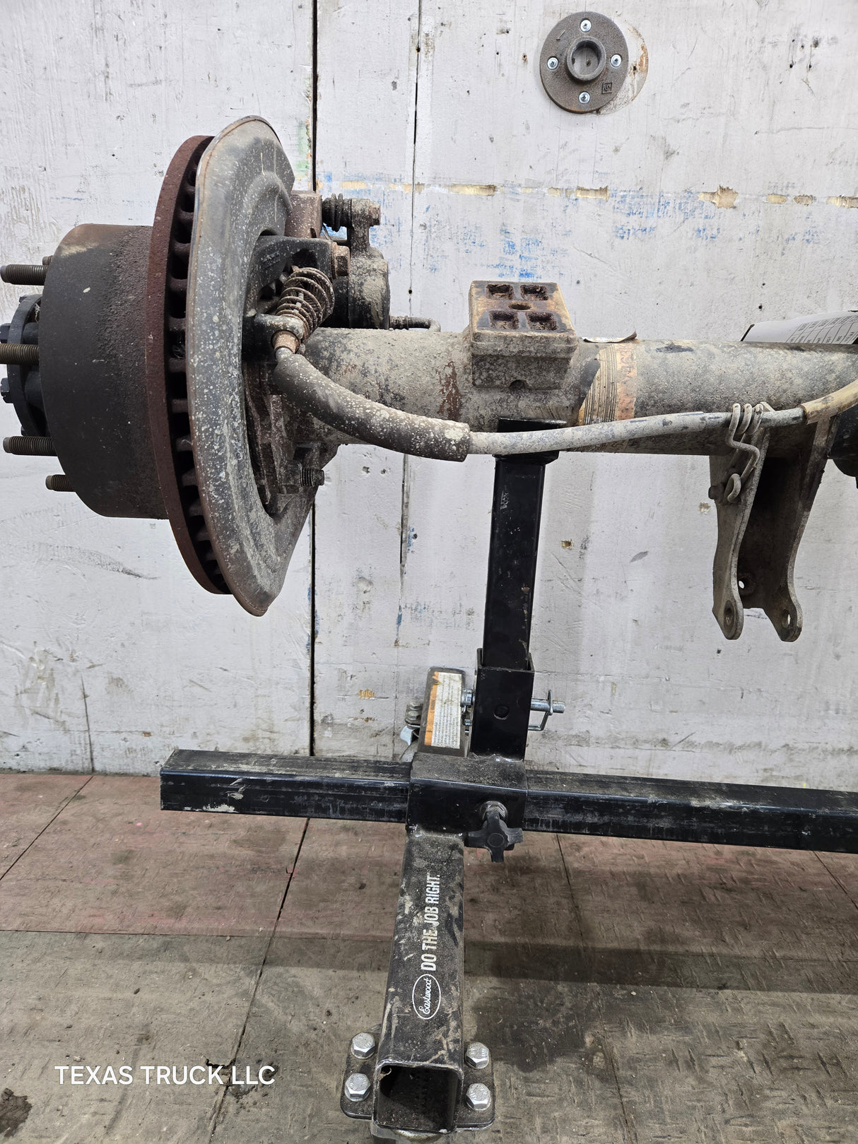 2008-2010 Ford Super Duty F250 F350 SRW Rear Axle 4.10 Gear Ratio