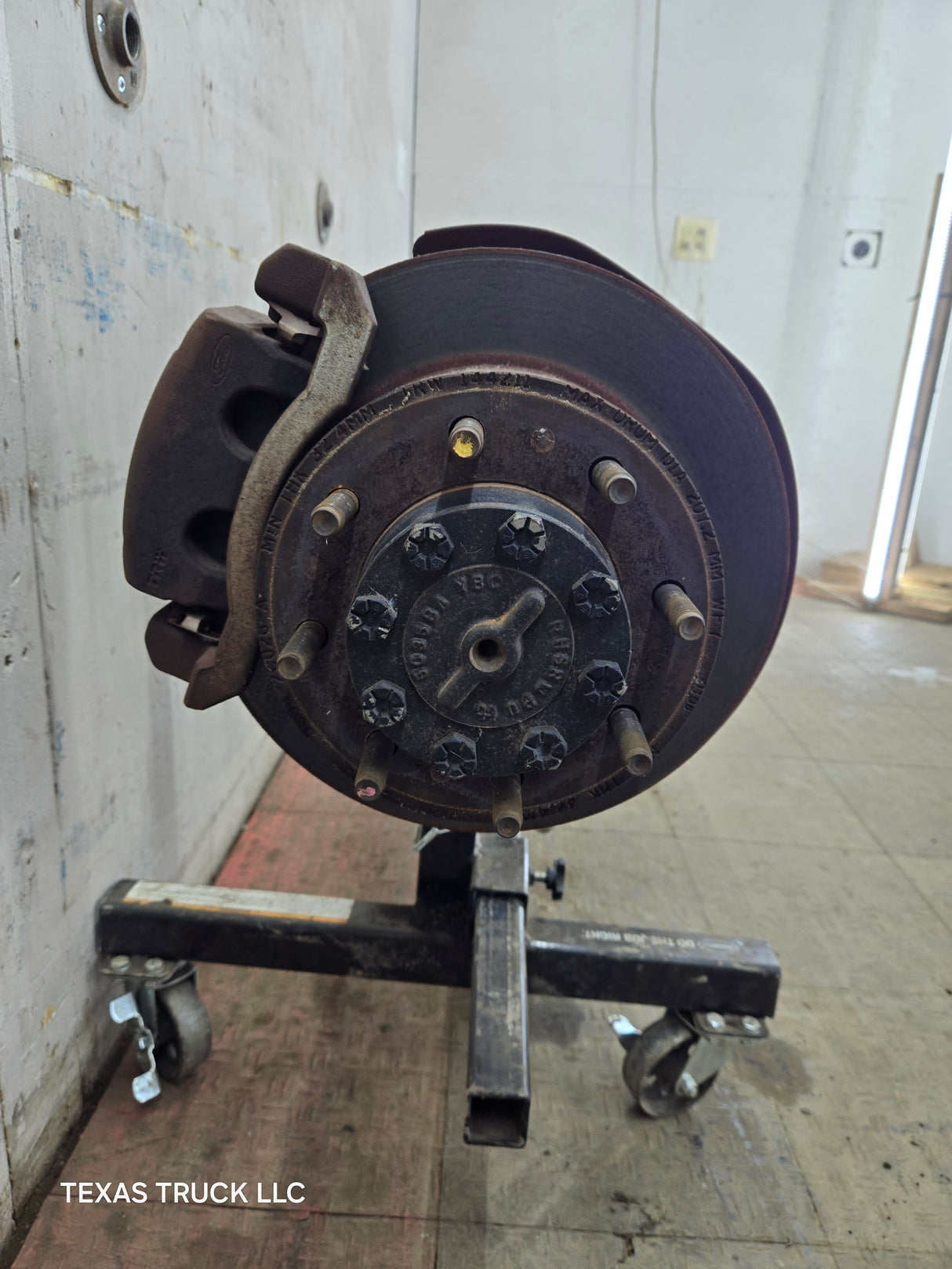 2008-2010 Ford Super Duty F250 F350 SRW Rear Axle 4.10 Gear Ratio