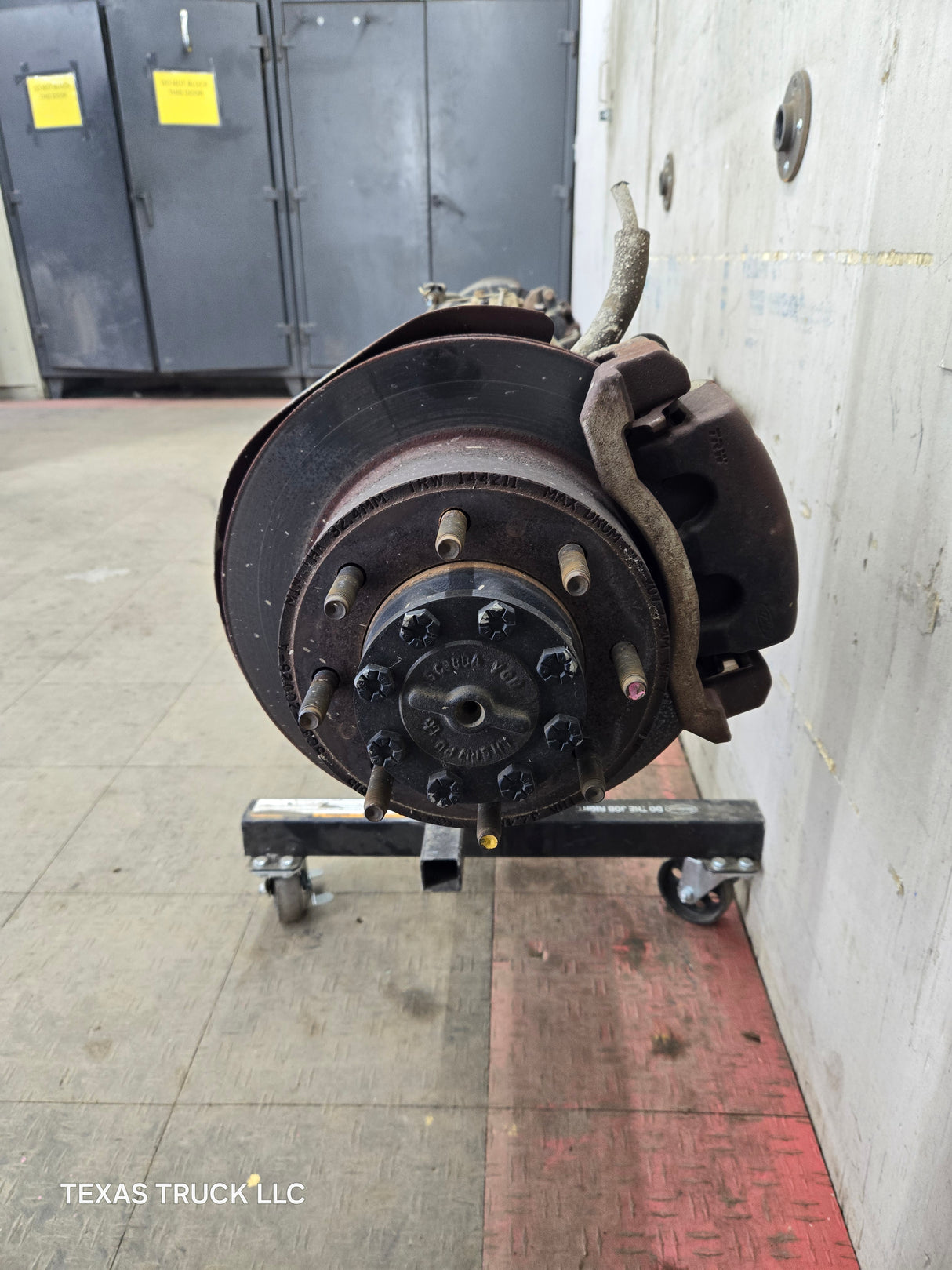 2008-2010 Ford Super Duty F250 F350 SRW Rear Axle 4.10 Gear Ratio